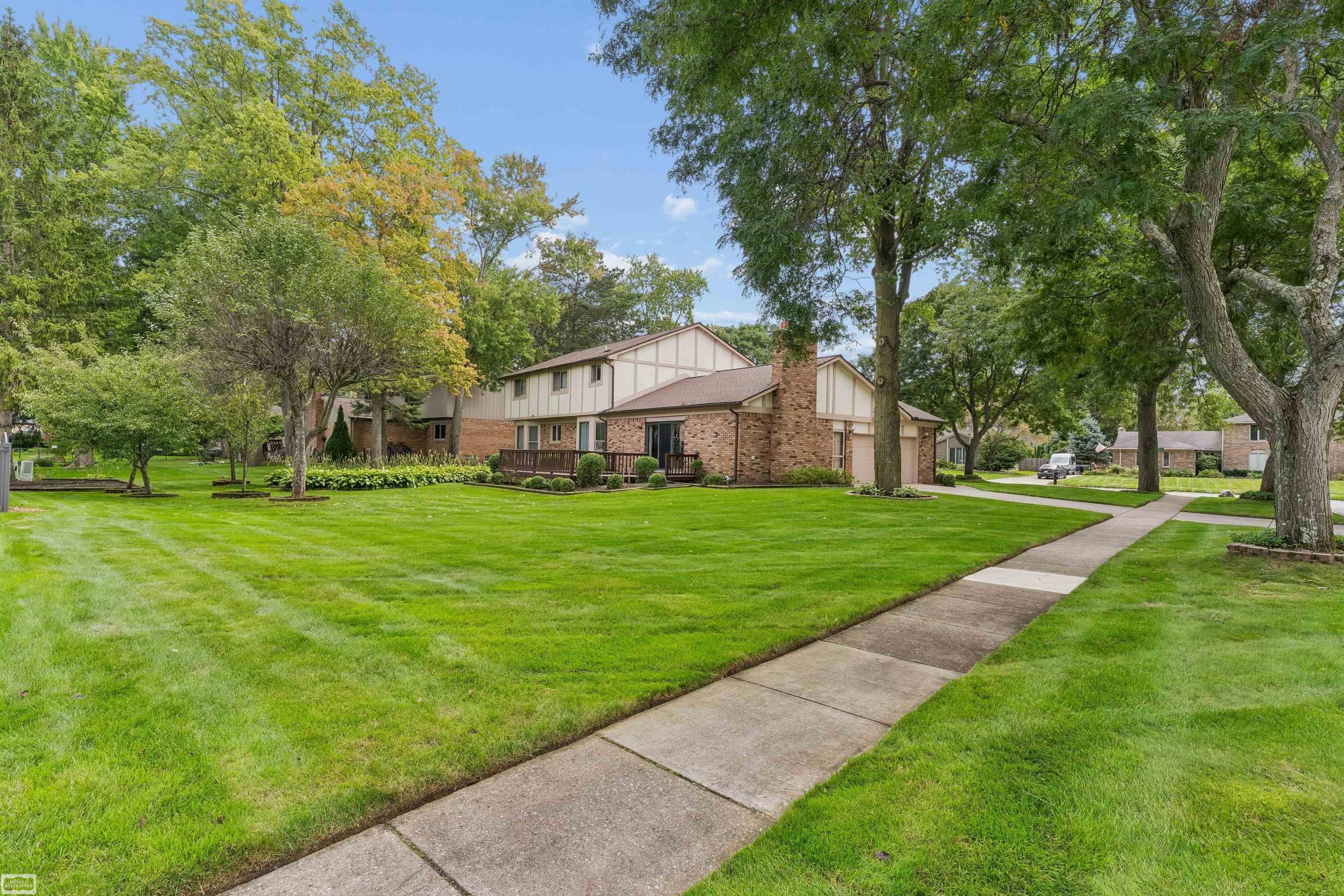 Photo 4 of Single family home for sale at 11715 Raintree Ct, Shelby Township, MI 48315 | MLS# 58050222833 | Listing updated on 2026-10-07