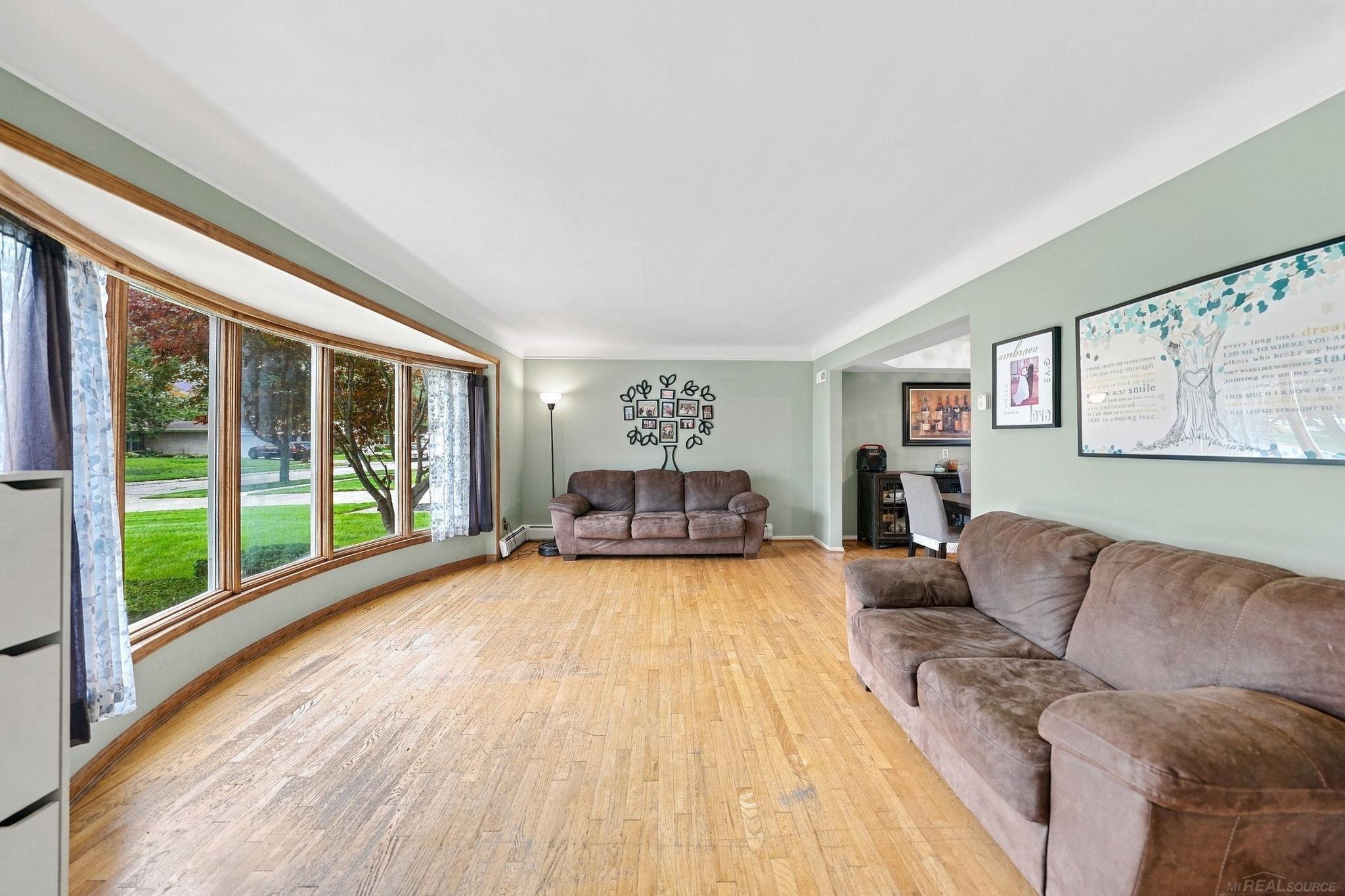 Photo 4 of Single family home for sale at 30505 Freda Dr, Warren, MI 48093 | MLS# 58050222834 | Listing updated on 2026-10-09