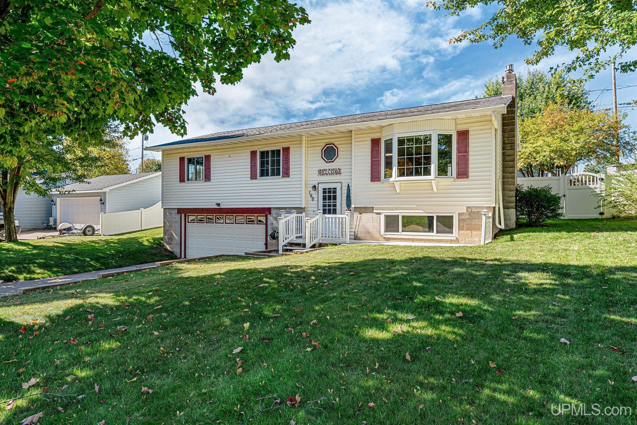 Photo 1 of Single family home for sale at 160 S Lilac St, Ishpeming, MI 49849 | MLS# 50222851 | Listing updated on 2026-09-24