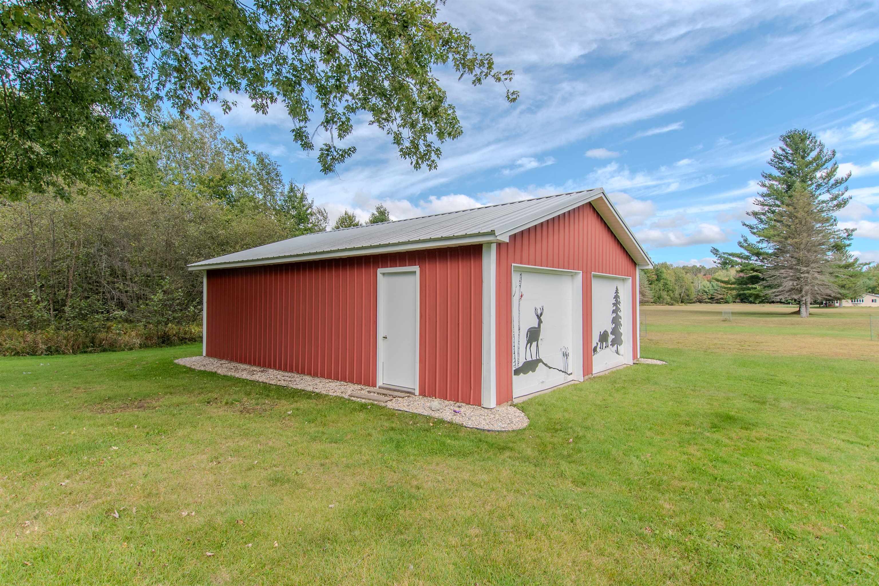 Photo 3 of Single family home for sale at 2919 N Castor Rd, Coleman, MI 48618 | MLS# 50222858 | Listing updated on 2026-09-24