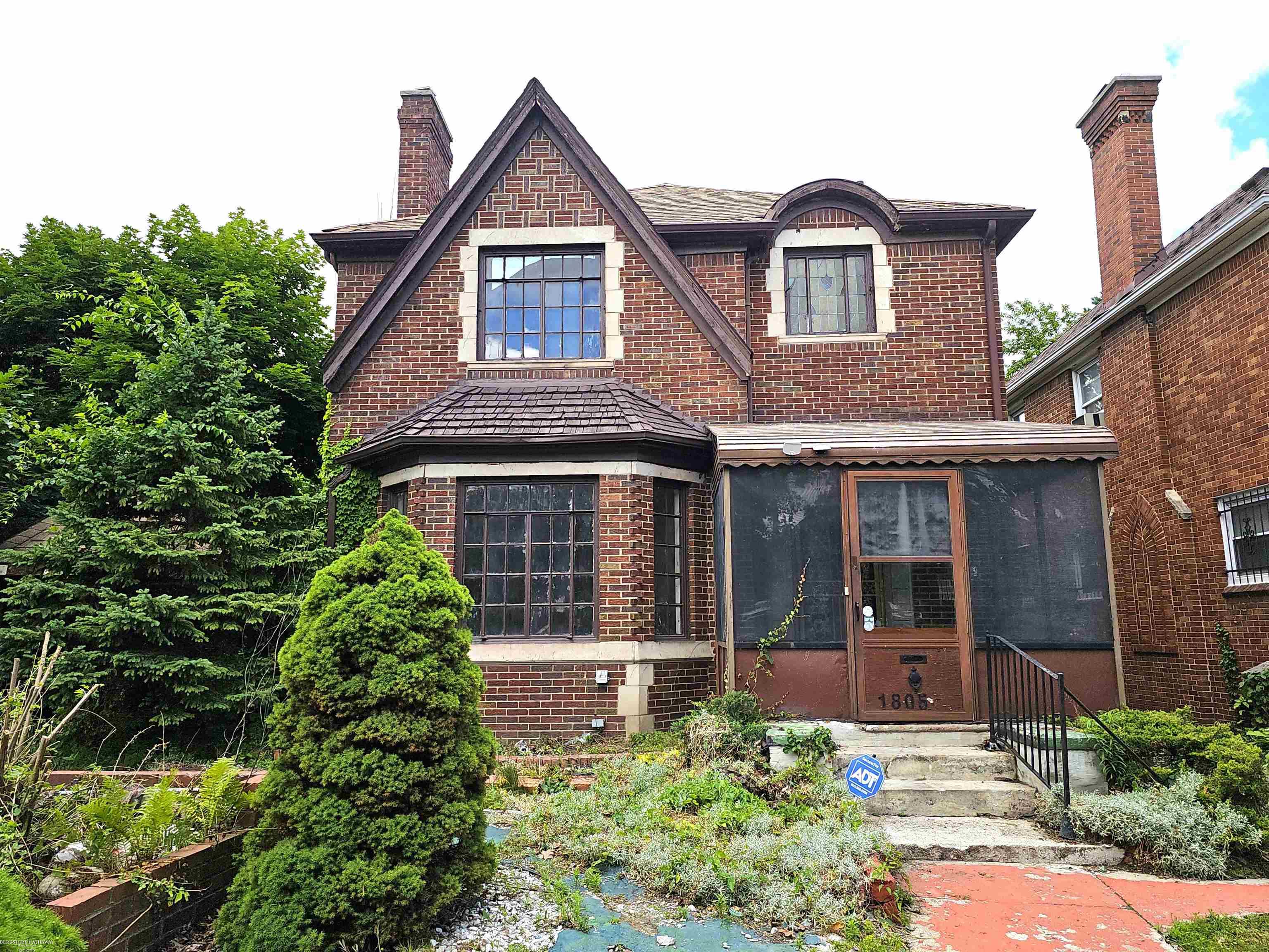 Photo 1 of Single family home for sale at 18051 Santa Barbara Dr, Detroit, MI 48221 | MLS# 58050222869 | Listing updated on 2026-09-24