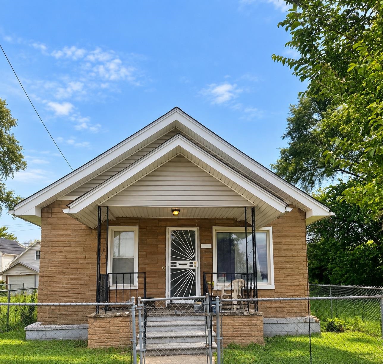 Single family home for sale at 11739 Dyar St, Hamtramck, MI 48212 | MLS# 5050222875