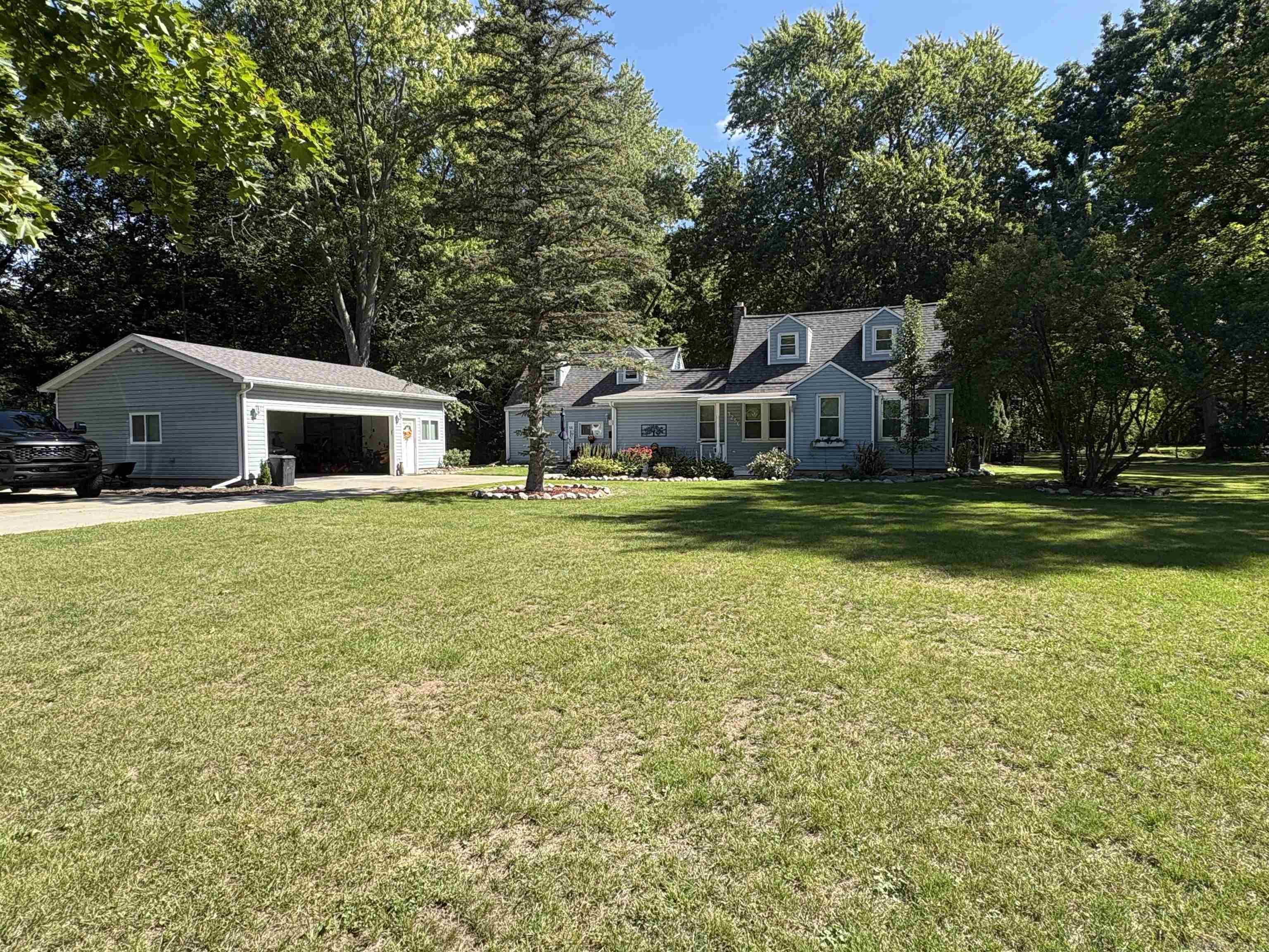 Photo 1 of Single family home for sale at 3256 Amelia Ave, Flushing, MI 48433 | MLS# 58050222885 | Listing updated on 2026-10-04