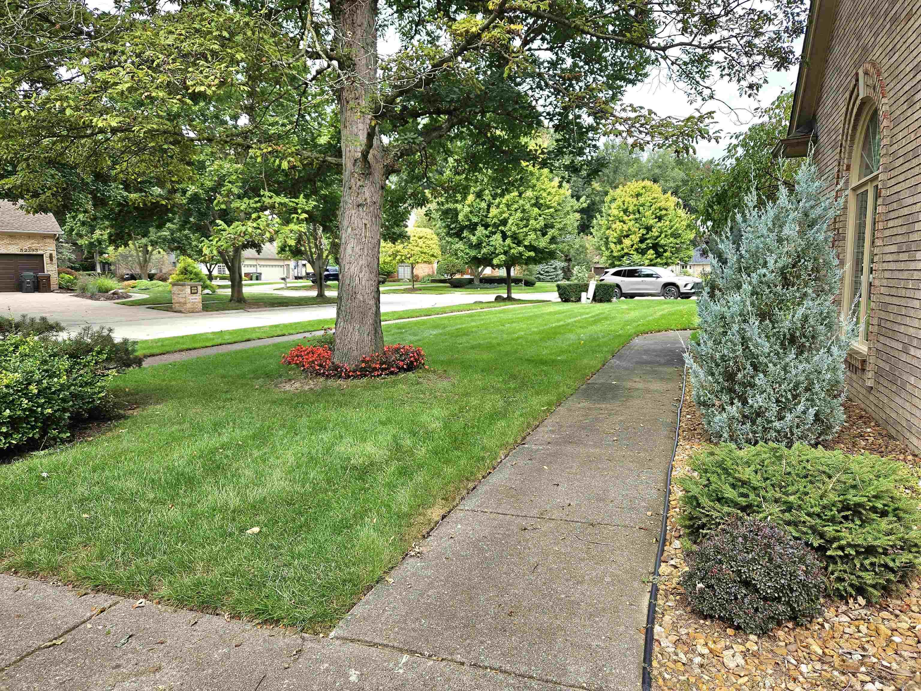 Photo 4 of Single family home for sale at 52380 Royal Forest Dr, Shelby Township, MI 48315 | MLS# 58050222887 | Listing updated on 2026-10-05
