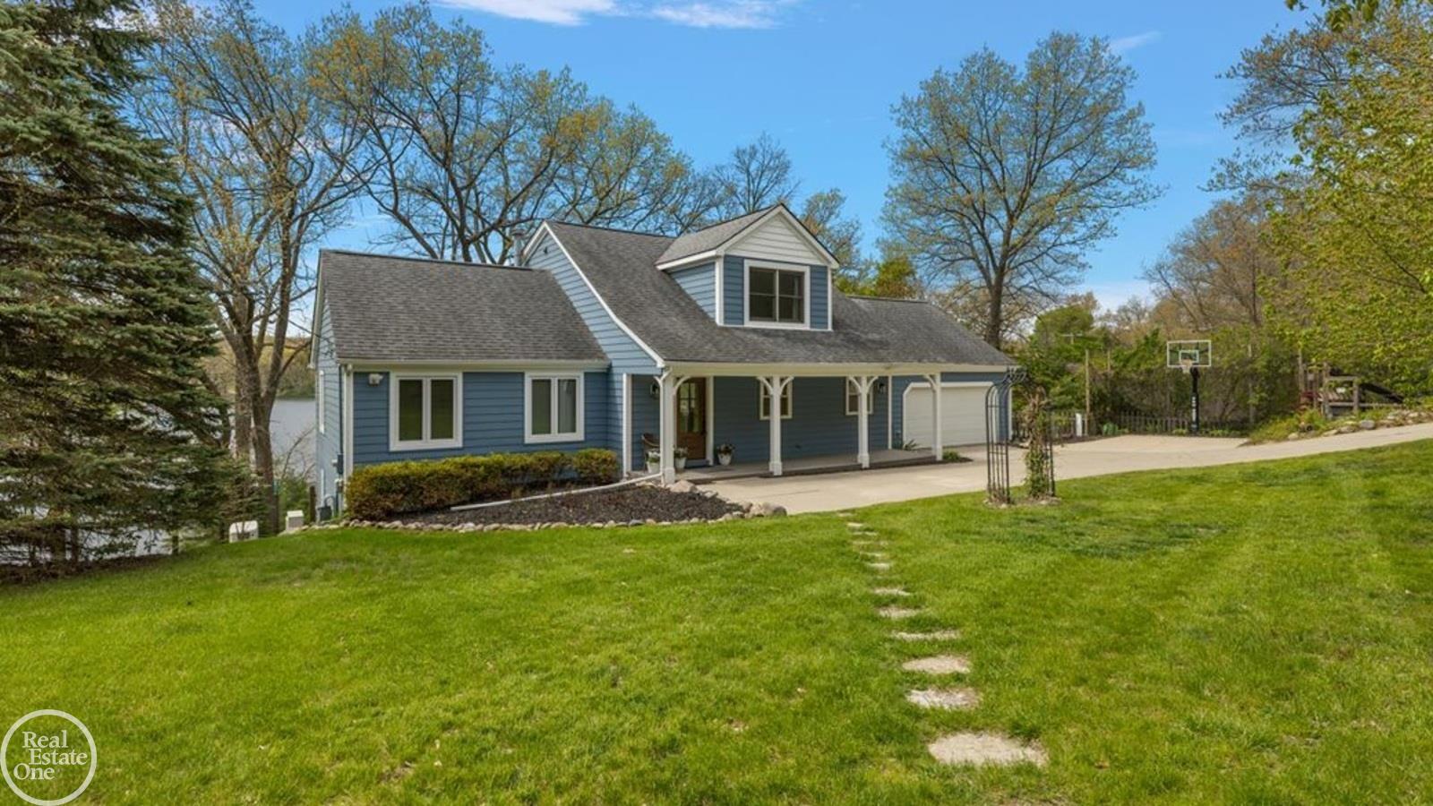 5231 Mattawa Drive