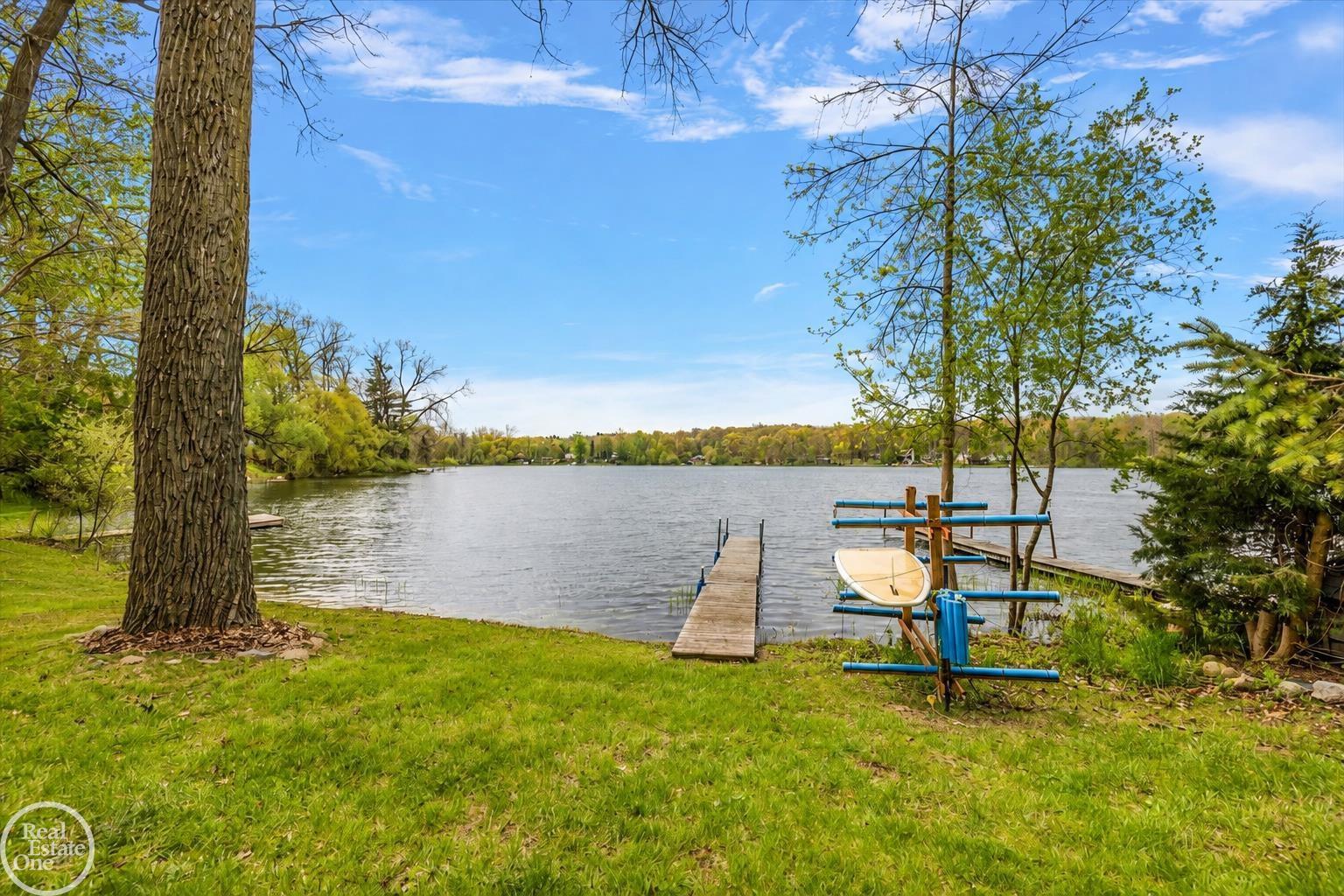 Photo 3 of Single family home for sale at 5231 Mattawa Dr, Clarkston, MI 48348 | MLS# 58050222908 | Listing updated on 2026-09-24