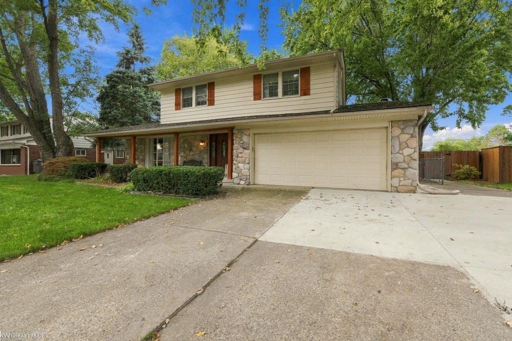 Photo 3 of Single family home for sale at 39948 Twenlow Dr, Clinton Township, MI 48038 | MLS# 58050222910 | Listing updated on 2026-09-26