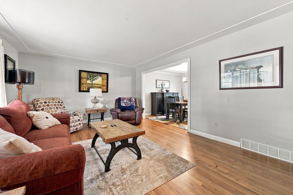 Photo 4 of Single family home for sale at 39948 Twenlow Dr, Clinton Township, MI 48038 | MLS# 58050222910 | Listing updated on 2026-09-26