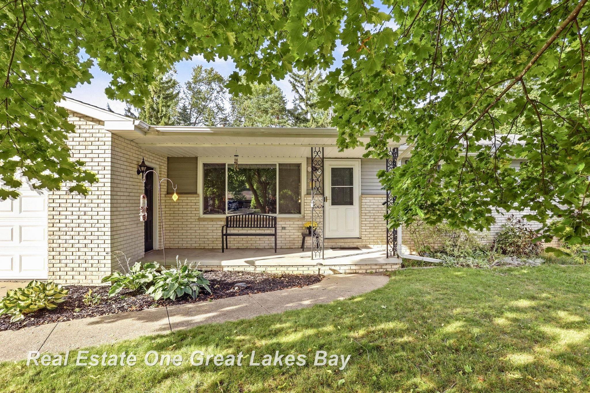 Photo 3 of Single family home for sale at 5436 George St, Saginaw, MI 48603 | MLS# 61050222925 | Listing updated on 2026-10-02
