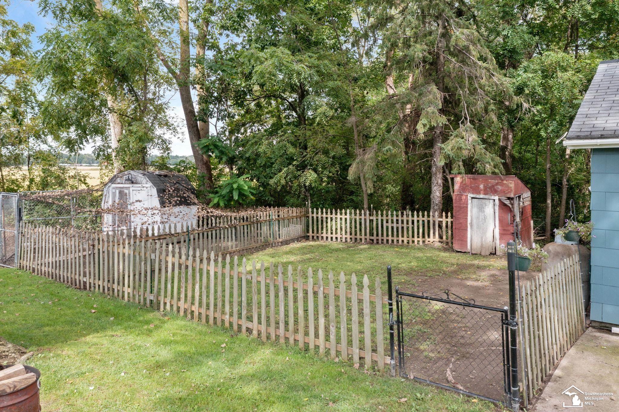 Photo 3 of Single family home for sale at 9111 S Telegraph Rd, Temperance, MI 48182 | MLS# 57050222930 | Listing updated on 2026-09-30