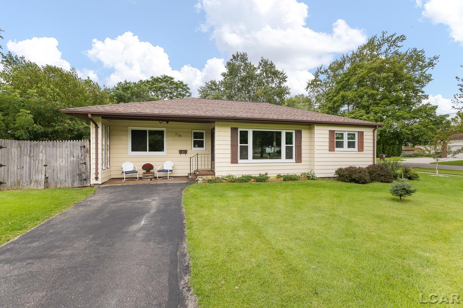 Photo 1 of Single family home for sale at 416 S Scott St, Adrian, MI 49221 | MLS# 56050222938 | Listing updated on 2026-10-06