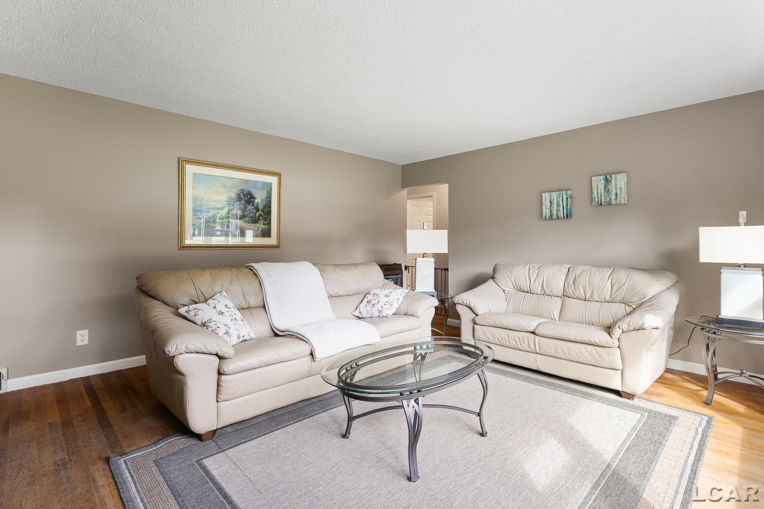 Photo 4 of Single family home for sale at 416 S Scott St, Adrian, MI 49221 | MLS# 56050222938 | Listing updated on 2026-10-06