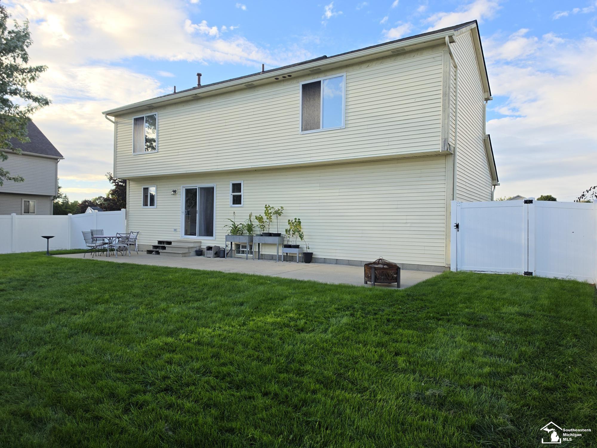 Photo 3 of Single family home for sale at 4138 Allegheny Dr, Newport, MI 48166 | MLS# 57050222968 | Listing updated on 2026-09-28