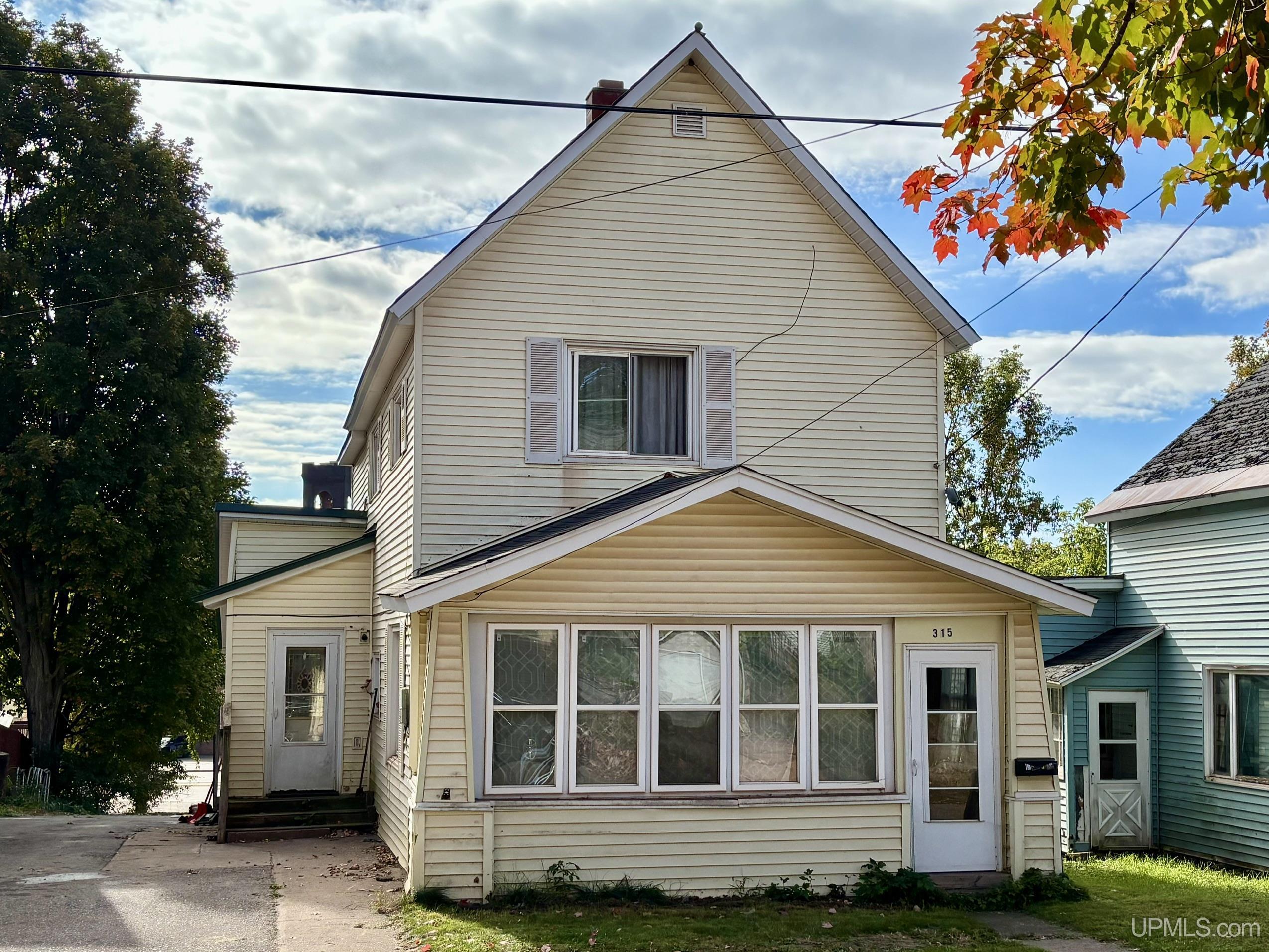 Single family home for sale at 315 W Barnum St, Ishpeming, MI 49849 | MLS# 50222989