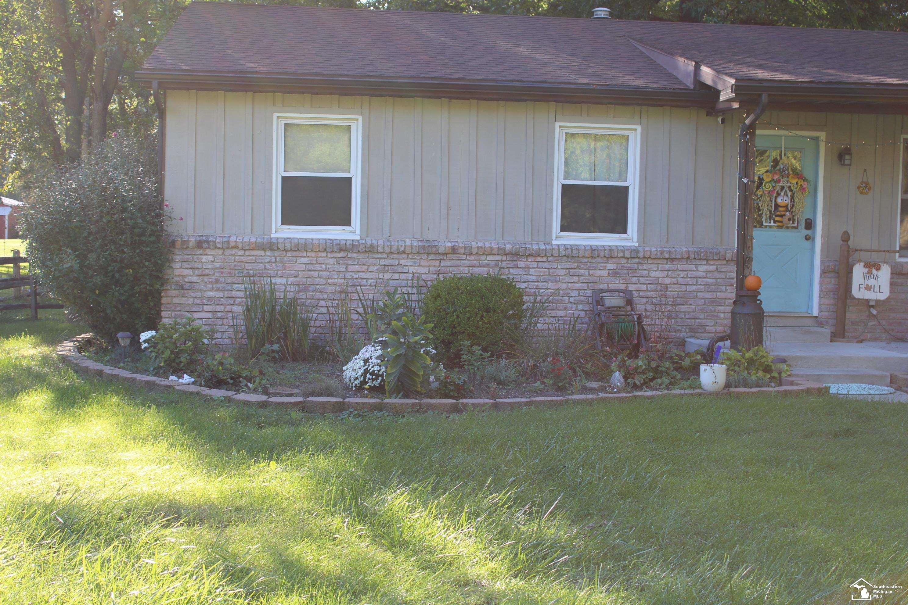 Photo 3 of Single family home for sale at 9919 Minx Rd, Temperance, MI 48182 | MLS# 57050222994 | Listing updated on 2026-09-28