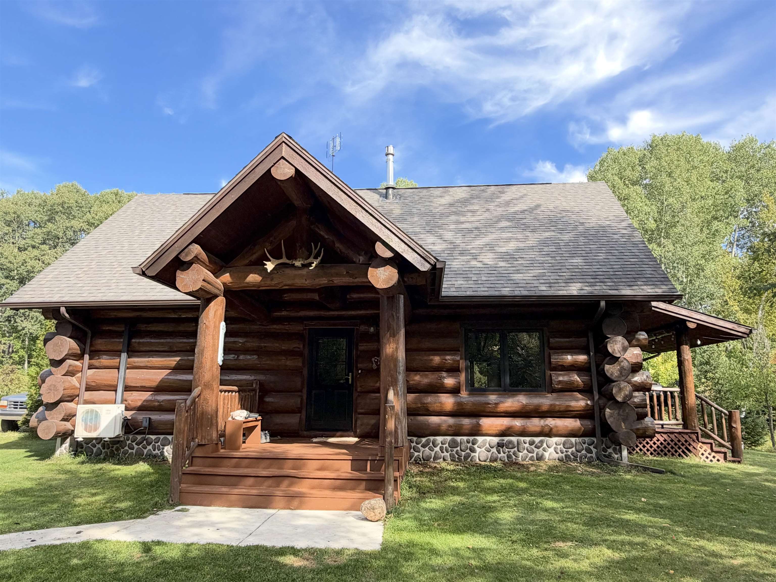 Photo 2 of Single family home for sale at 5330 Scottish Hills Dr Lake, Gladwin, MI 48624 | MLS# 50222996 | Listing updated on 2026-10-03