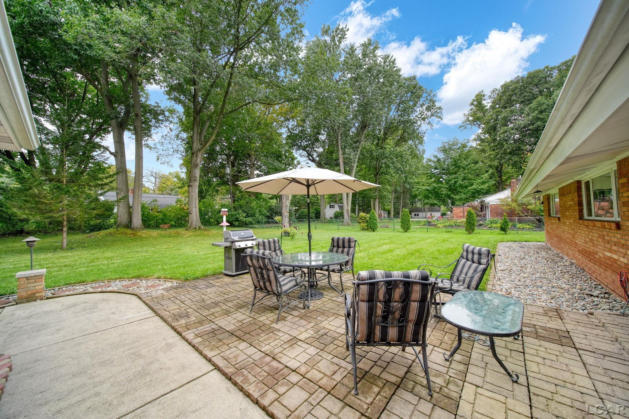 Photo 4 of Single family home for sale at 1241 E Oregon Rd, Adrian, MI 49221 | MLS# 56050223007 | Listing updated on 2026-09-28
