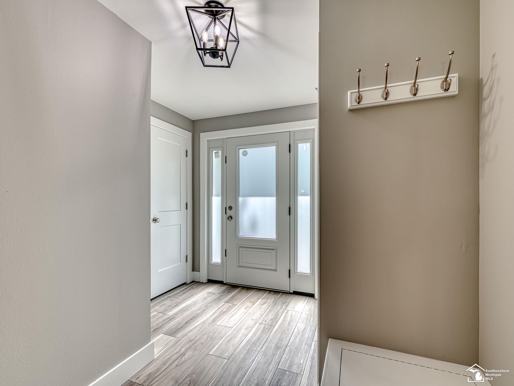 Photo 2 of Single family home for sale at 4960 Evergreen Dr, Monroe, MI 48161 | MLS# 57050223016 | Listing updated on 2026-09-30