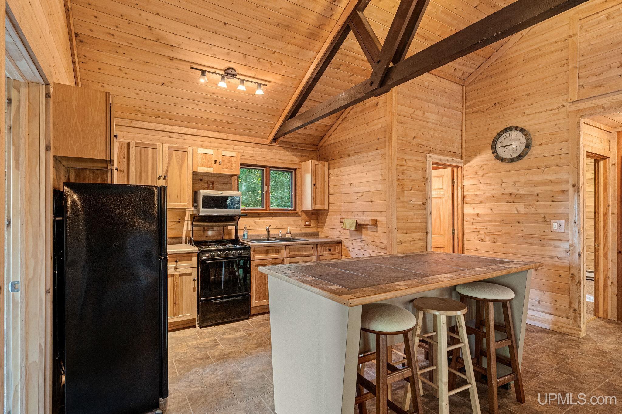 Photo 4 of Single family home for sale at 376 Red Rd, Michigamme, MI 49861 | MLS# 50223020 | Listing updated on 2026-09-29