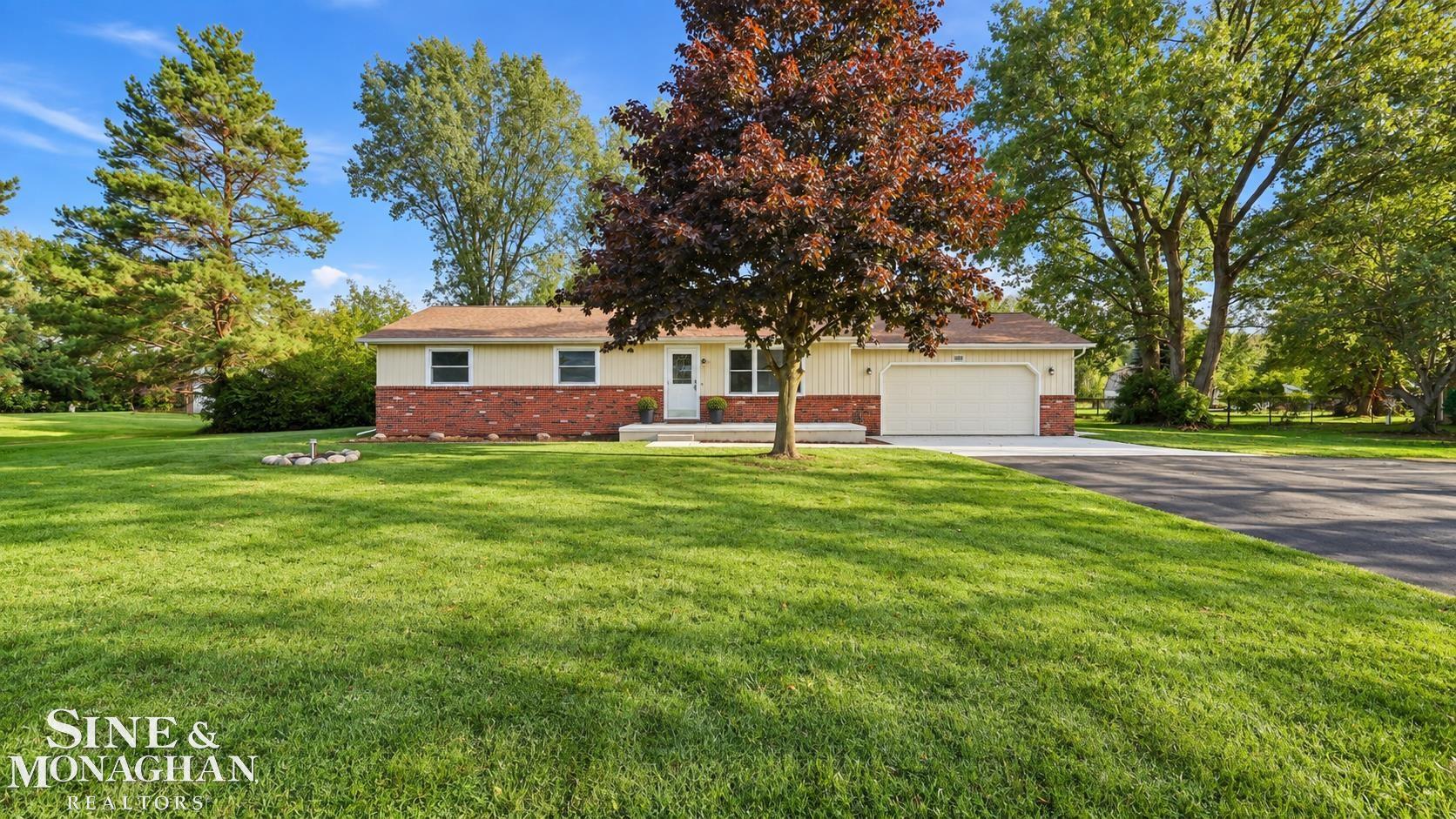 Photo 1 of Single family home for sale at 2310 Fred W Moore Hwy, Saint Clair, MI 48079 | MLS# 58050223029 | Listing updated on 2026-10-03