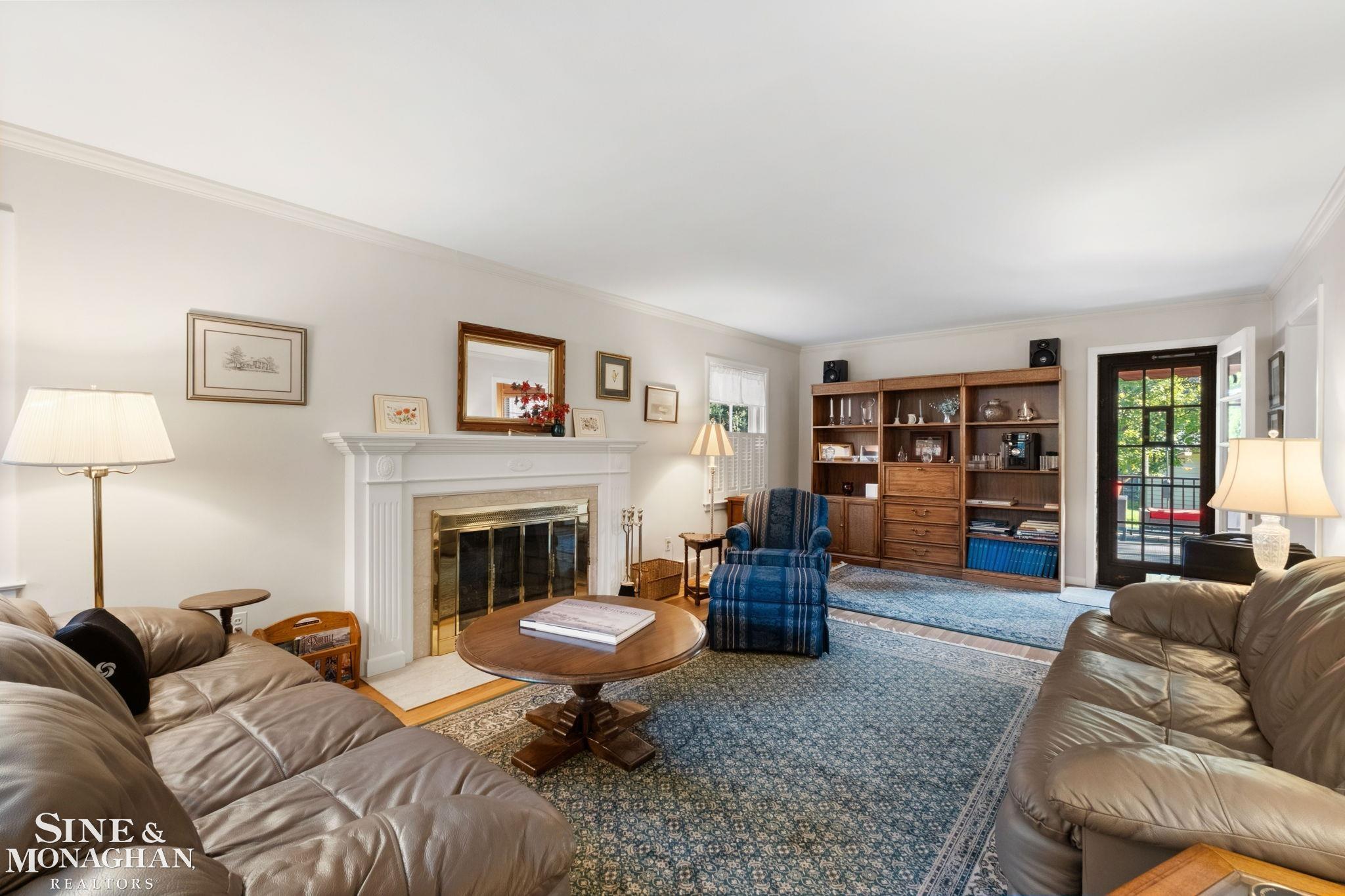 Photo 4 of Single family home for sale at 1302 Yorkshire Rd, Grosse Pointe Park, MI 48230 | MLS# 58050223037 | Listing updated on 2026-10-05