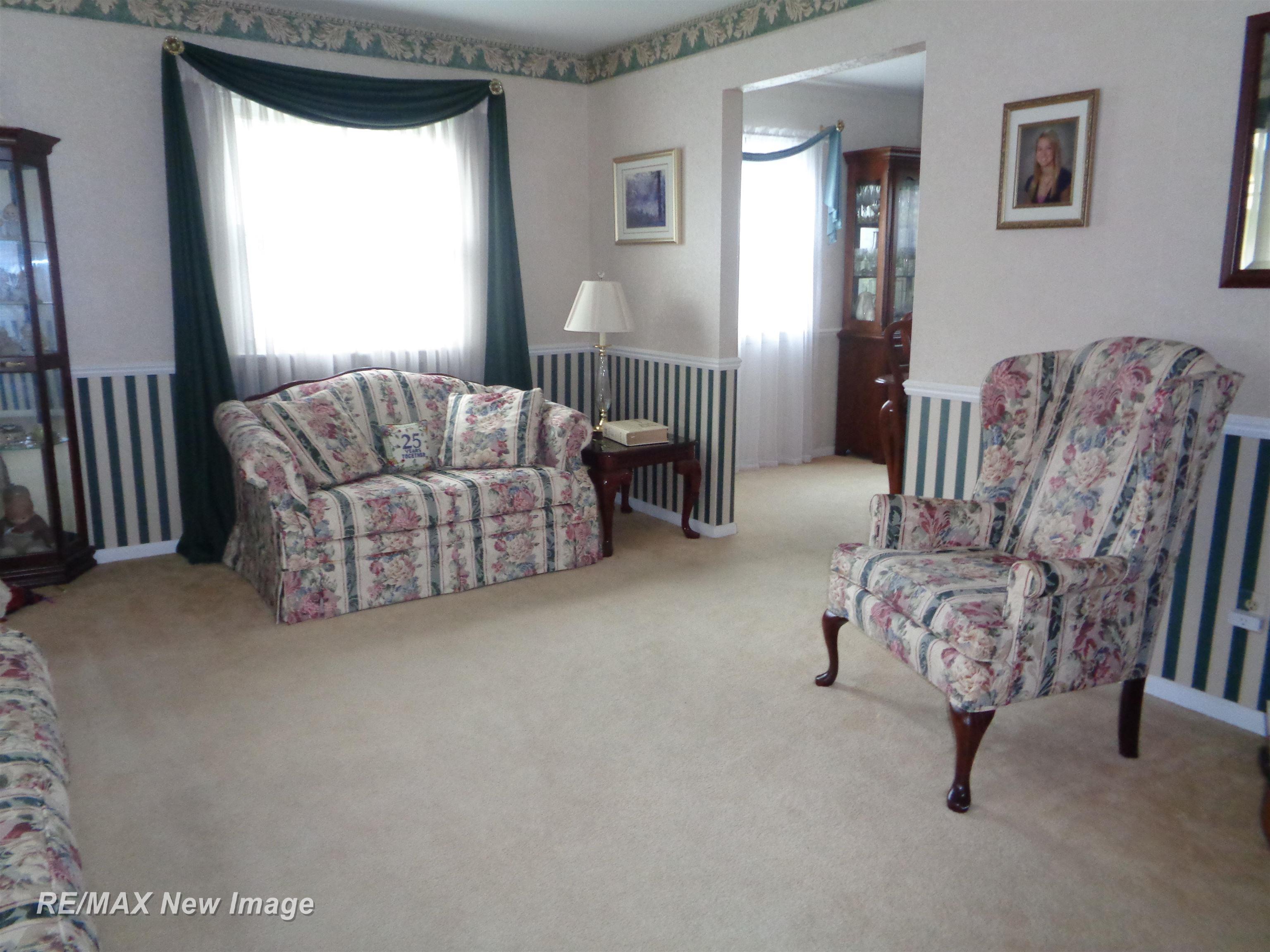 Photo 3 of Single family home for sale at 3185 Columbine Dr, Saginaw, MI 48603 | MLS# 61050223049 | Listing updated on 2026-09-29