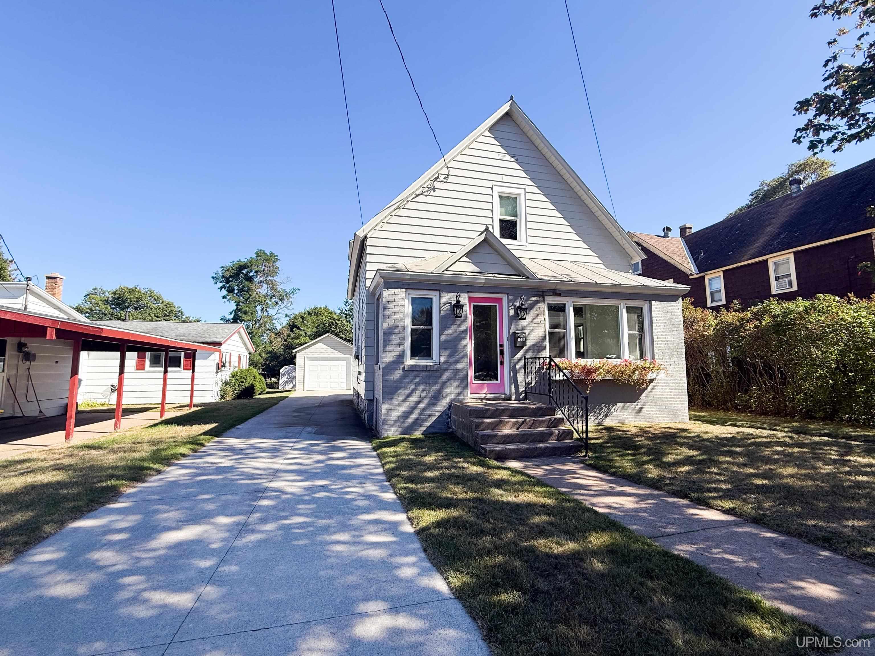 Photo 1 of Sale Pending at 1306 2nd Street, Marquette, MI 49855 | MLS# 50223058 | Listing updated on 2026-10-06