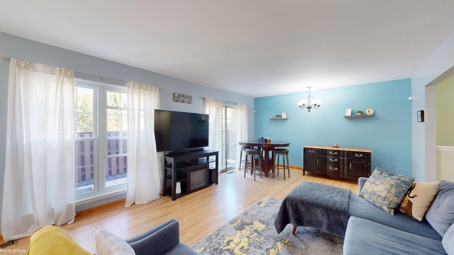 Listing Photo 4 - Condo for sale in building located at 39497 Heatherheath Dr, Clinton Township, MI 48038