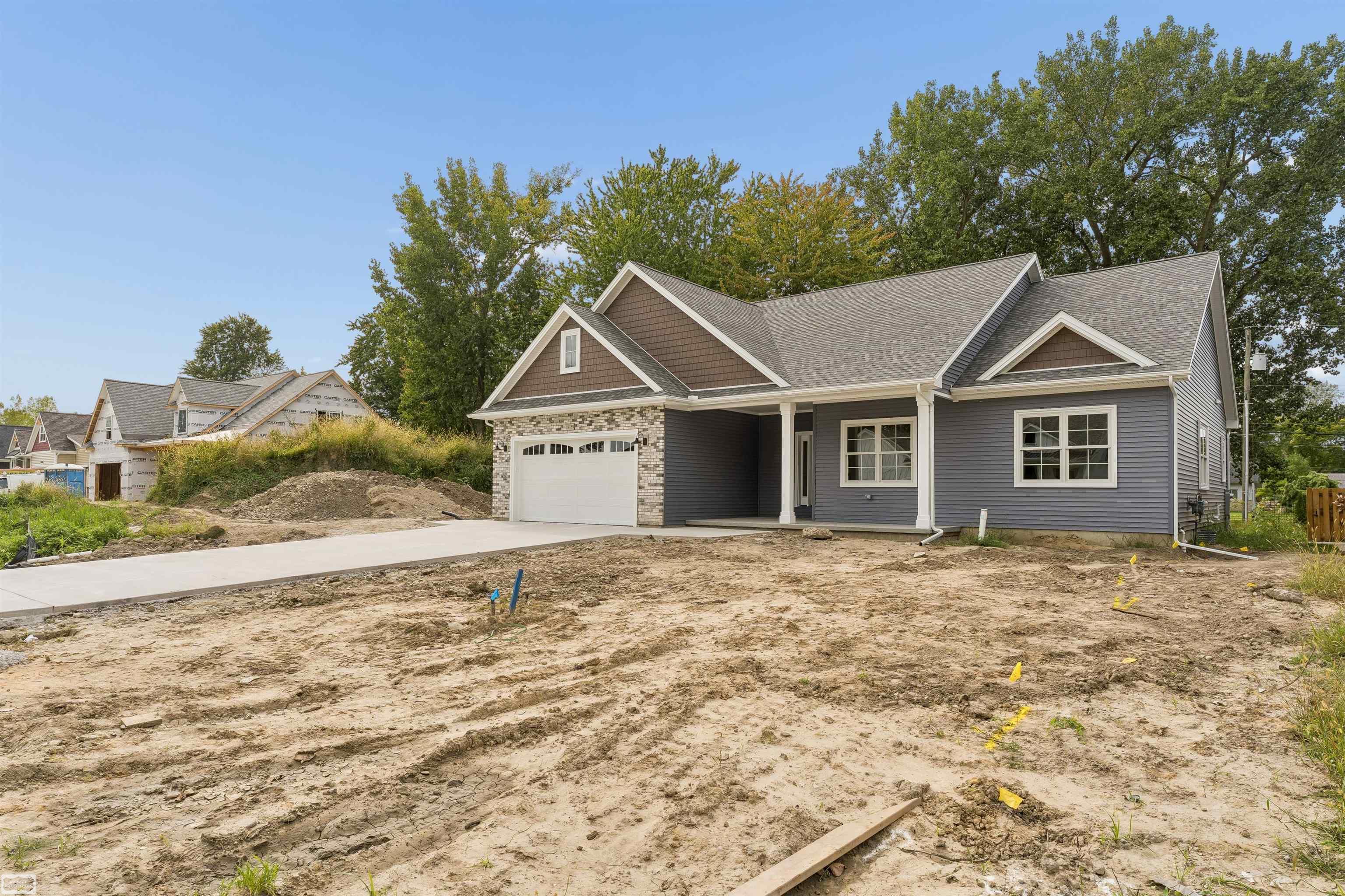 Photo 2 of Single family home for sale at 39159 Chart St, Harrison Township, MI 48045 | MLS# 58050223083 | Listing updated on 2026-09-28