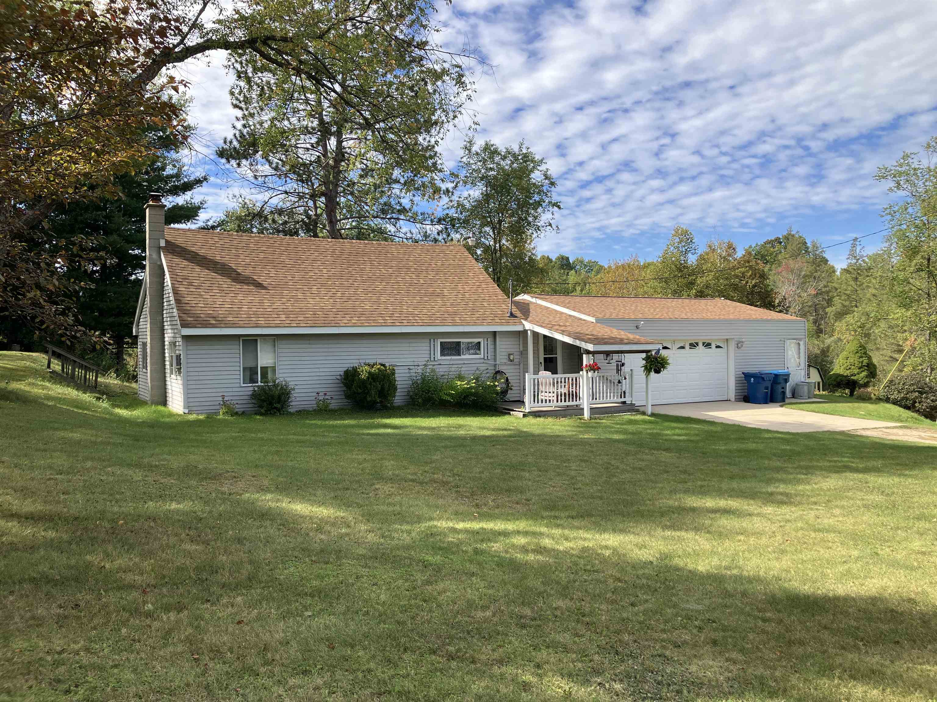 Photo 2 of Single family home for sale at 5665 N Athey Ave, Harrison, MI 48625 | MLS# 50223086 | Listing updated on 2026-10-06