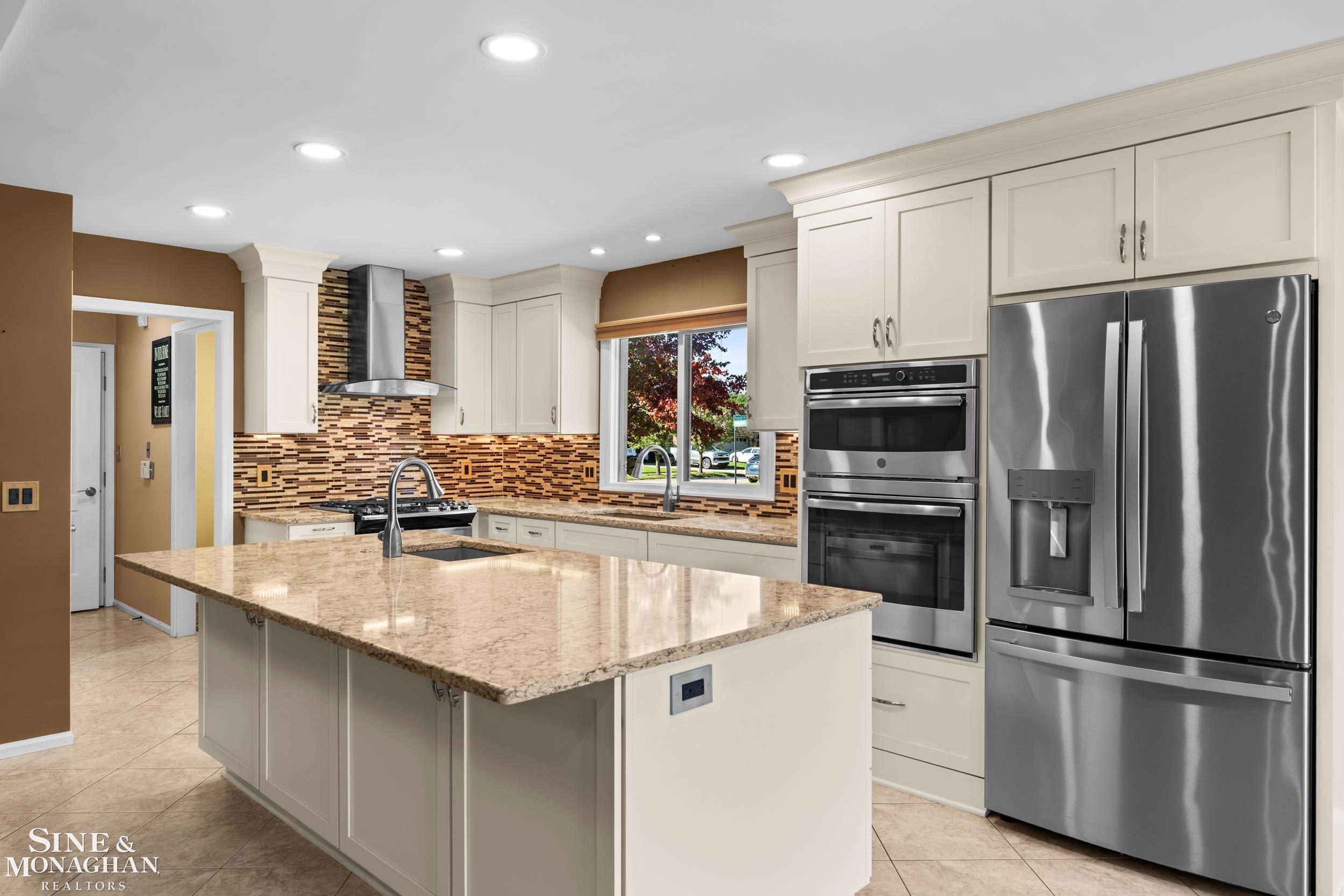 Photo 3 of Single family home for sale at 46734 Foxtail Ct, Macomb, MI 48044 | MLS# 58050223096 | Listing updated on 2026-10-04