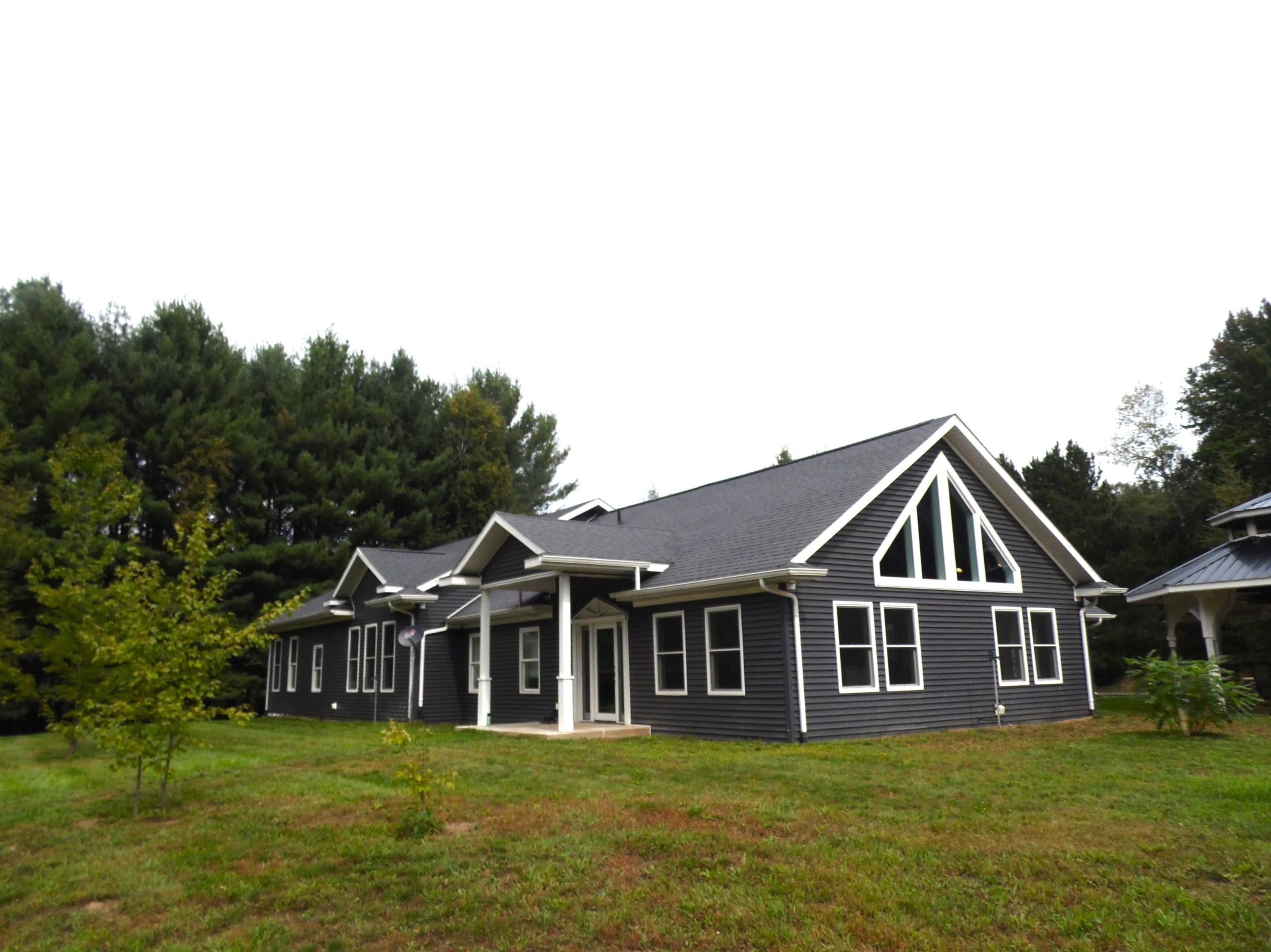 Photo 2 of Single family home for sale at 3237 Grass Lake Rd, Gladwin, MI 48624 | MLS# 50223104 | Listing updated on 2026-09-27
