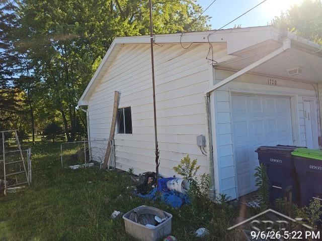 Photo 3 of Single family home for sale at 1720 Iowa Rd, Saginaw, MI 48601 | MLS# 61050223106 | Listing updated on 2026-09-27