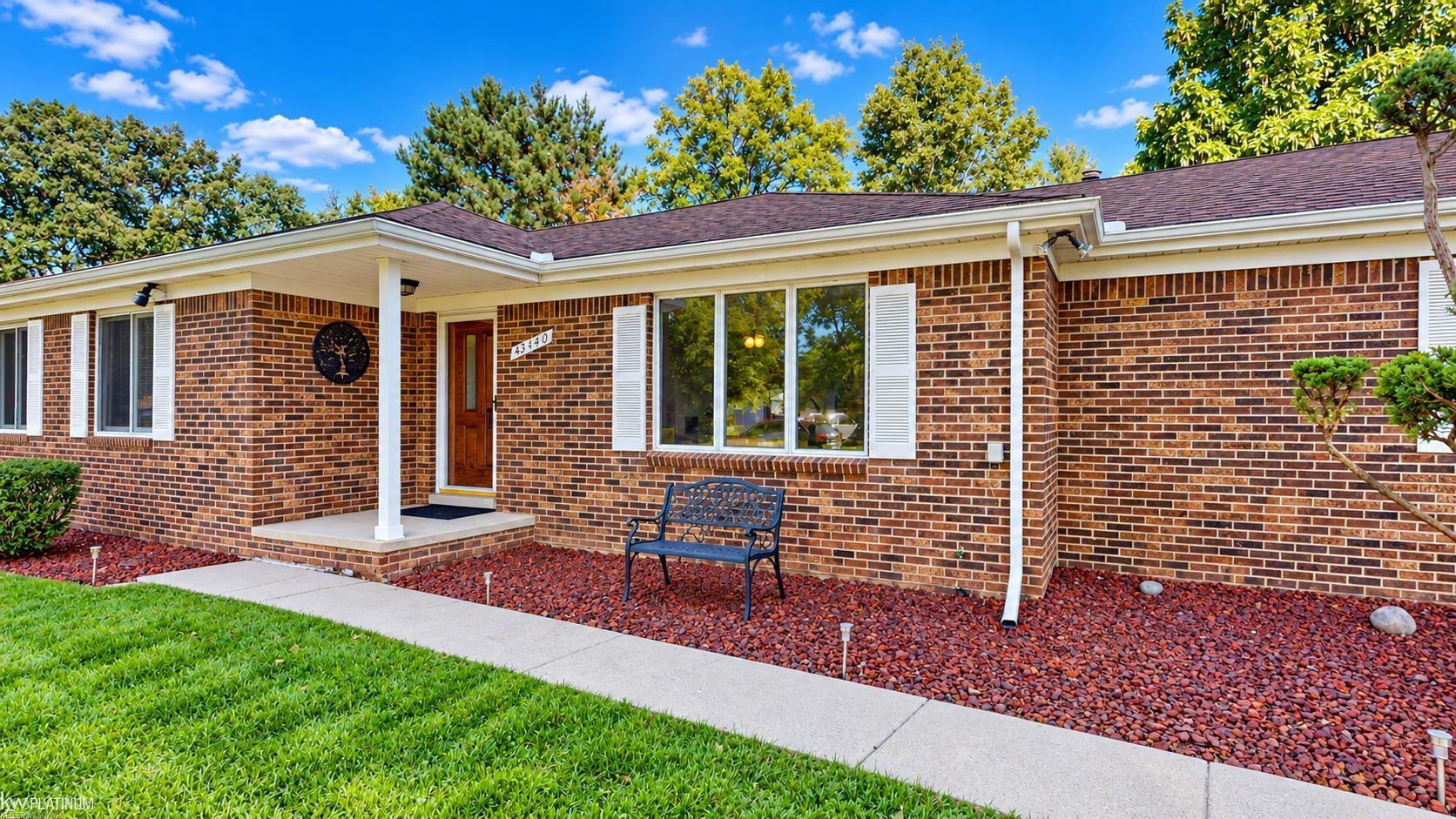 Photo 3 of Single family home for sale at 45440 Wakefield St, Shelby Township, MI 48317 | MLS# 58050223115 | Listing updated on 2026-10-07