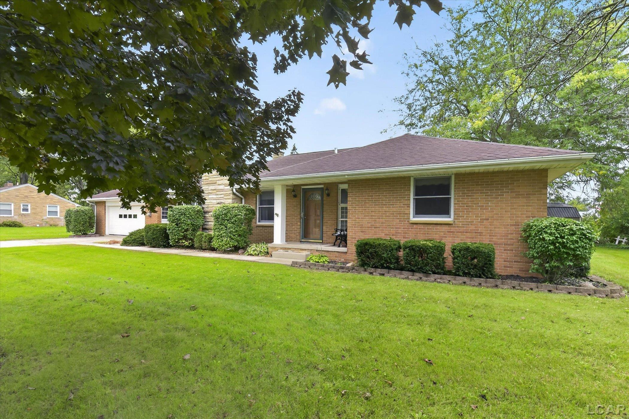 Photo 4 of Single family home for sale at 601 Depot St, Blissfield, MI 49228 | MLS# 56050223136 | Listing updated on 2026-09-28