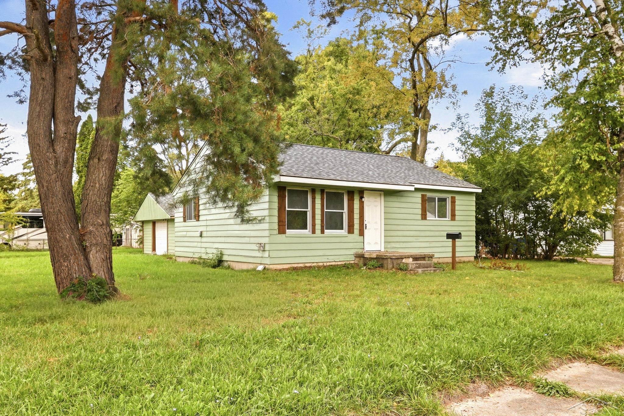 Photo 2 of Single family home for sale at 5025 Lodge St, Saginaw, MI 48601 | MLS# 61050223160 | Listing updated on 2026-09-29