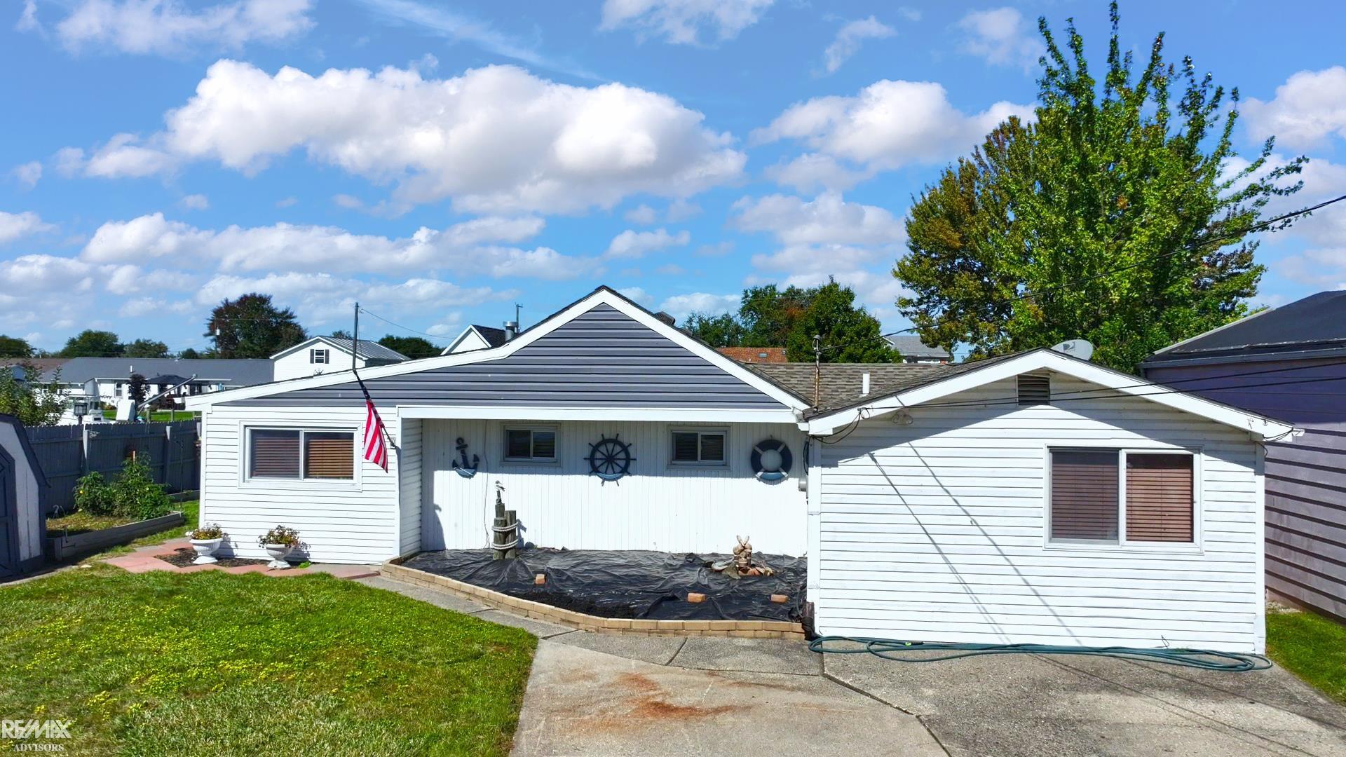 Photo 1 of Single family home for sale at 7248 Aqua Isle Dr, Clay, MI 48001 | MLS# 58050223167 | Listing updated on 2026-10-01