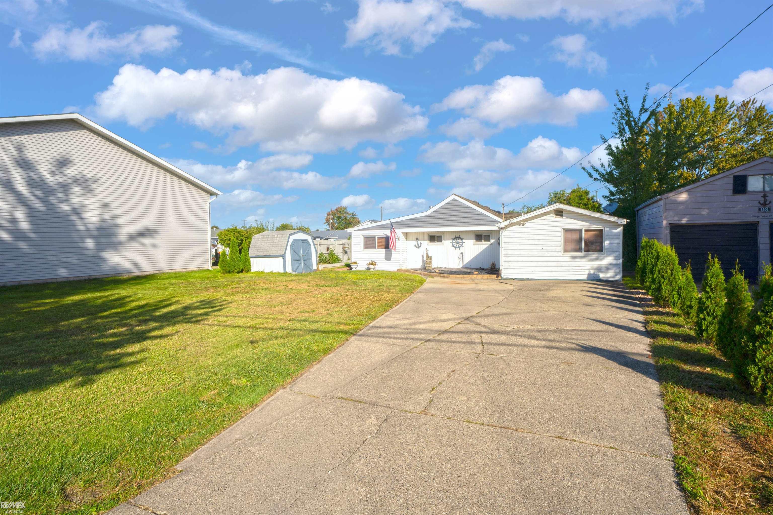 Photo 4 of Single family home for sale at 7248 Aqua Isle Dr, Clay, MI 48001 | MLS# 58050223167 | Listing updated on 2026-10-01