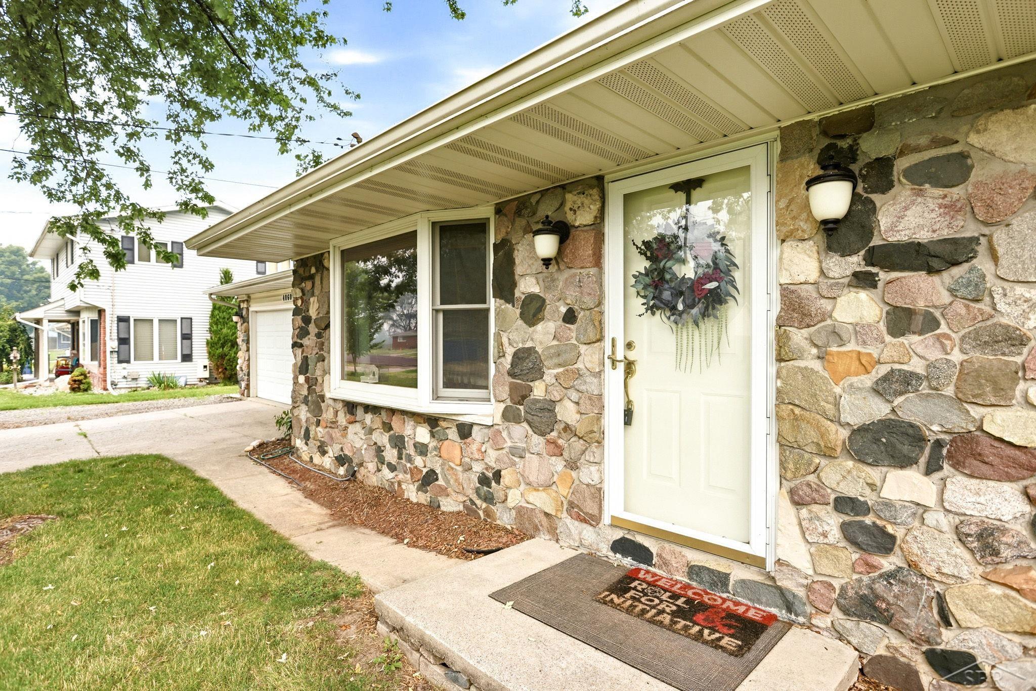 Photo 2 of Single family home for sale at 4060 Diceglie Ct, Saginaw, MI 48604 | MLS# 61050223171 | Listing updated on 2026-09-28