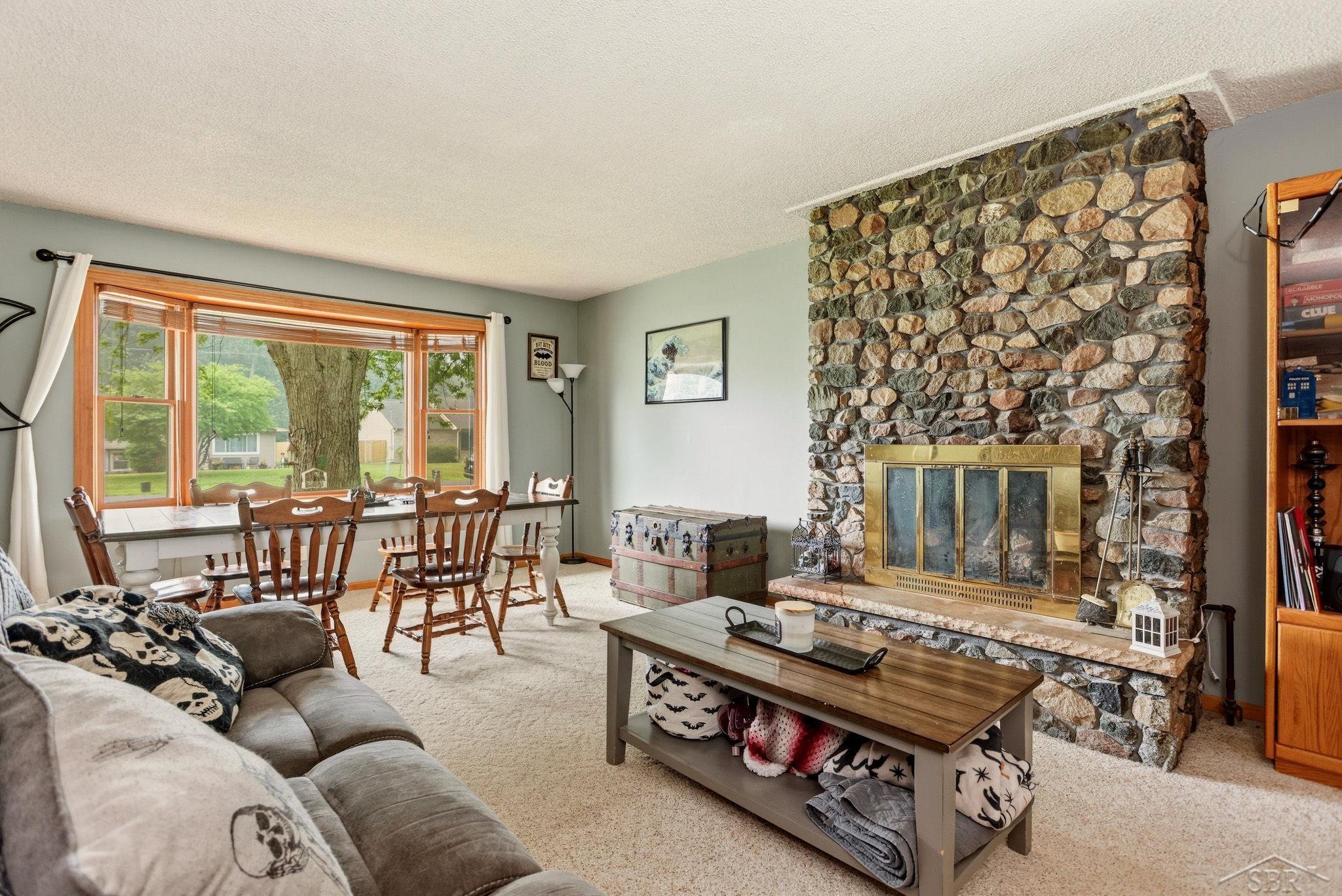 Photo 3 of Single family home for sale at 4060 Diceglie Ct, Saginaw, MI 48604 | MLS# 61050223171 | Listing updated on 2026-09-28