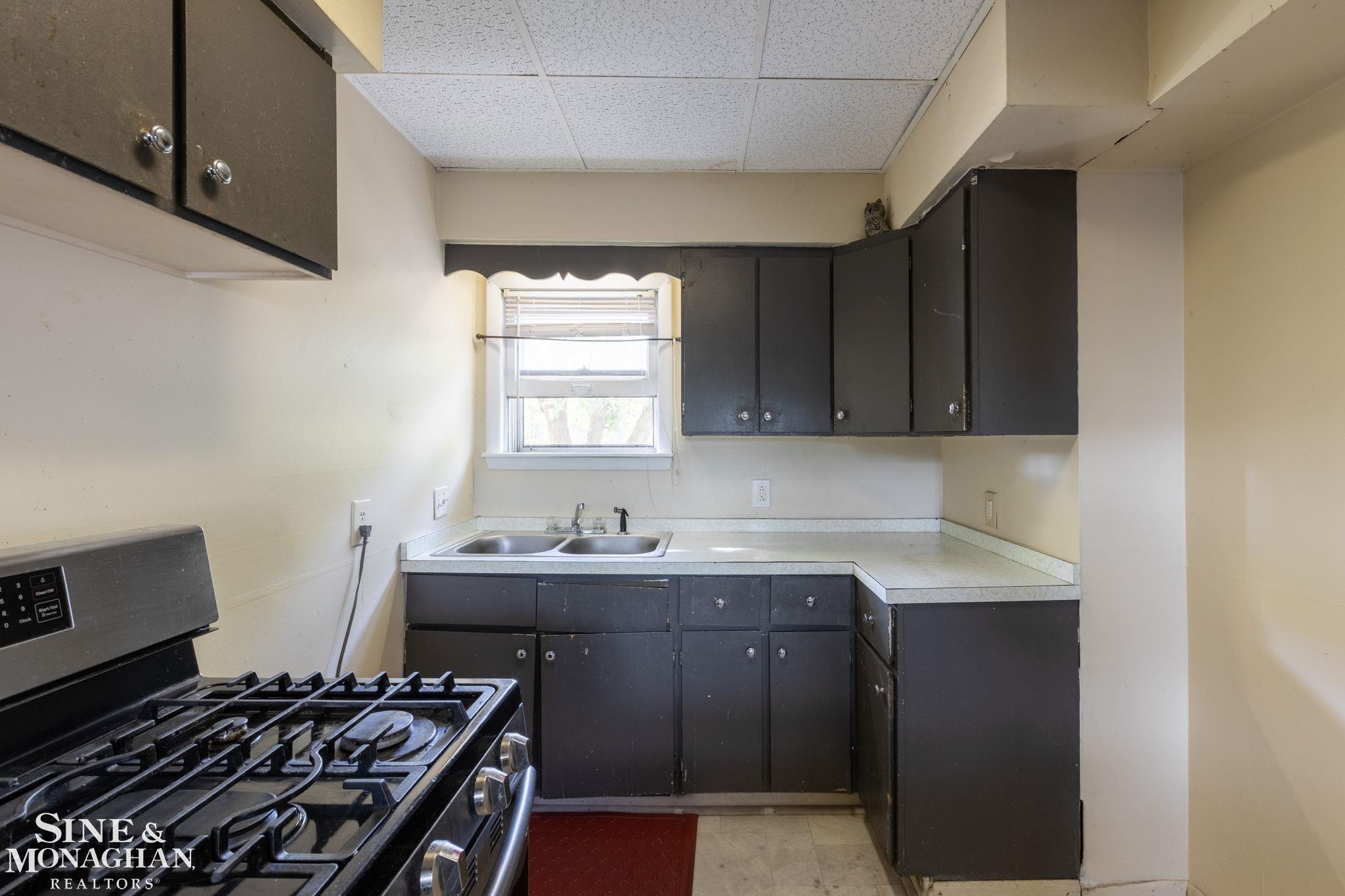 Photo 3 of Single family home for sale at 605 12th Street, Port Huron, MI 48060 | MLS# 58050223175 | Listing updated on 2026-09-28