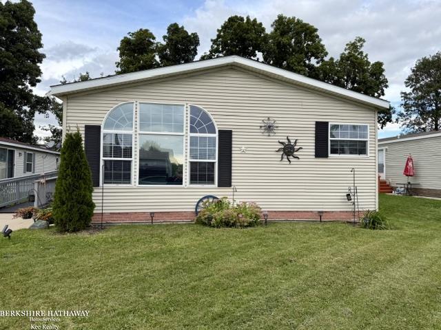 Photo 1 of Single family home for sale at 52211 Landsdowne Cir, Chesterfield, MI 48051 | MLS# 58050223196 | Listing updated on 2026-09-30