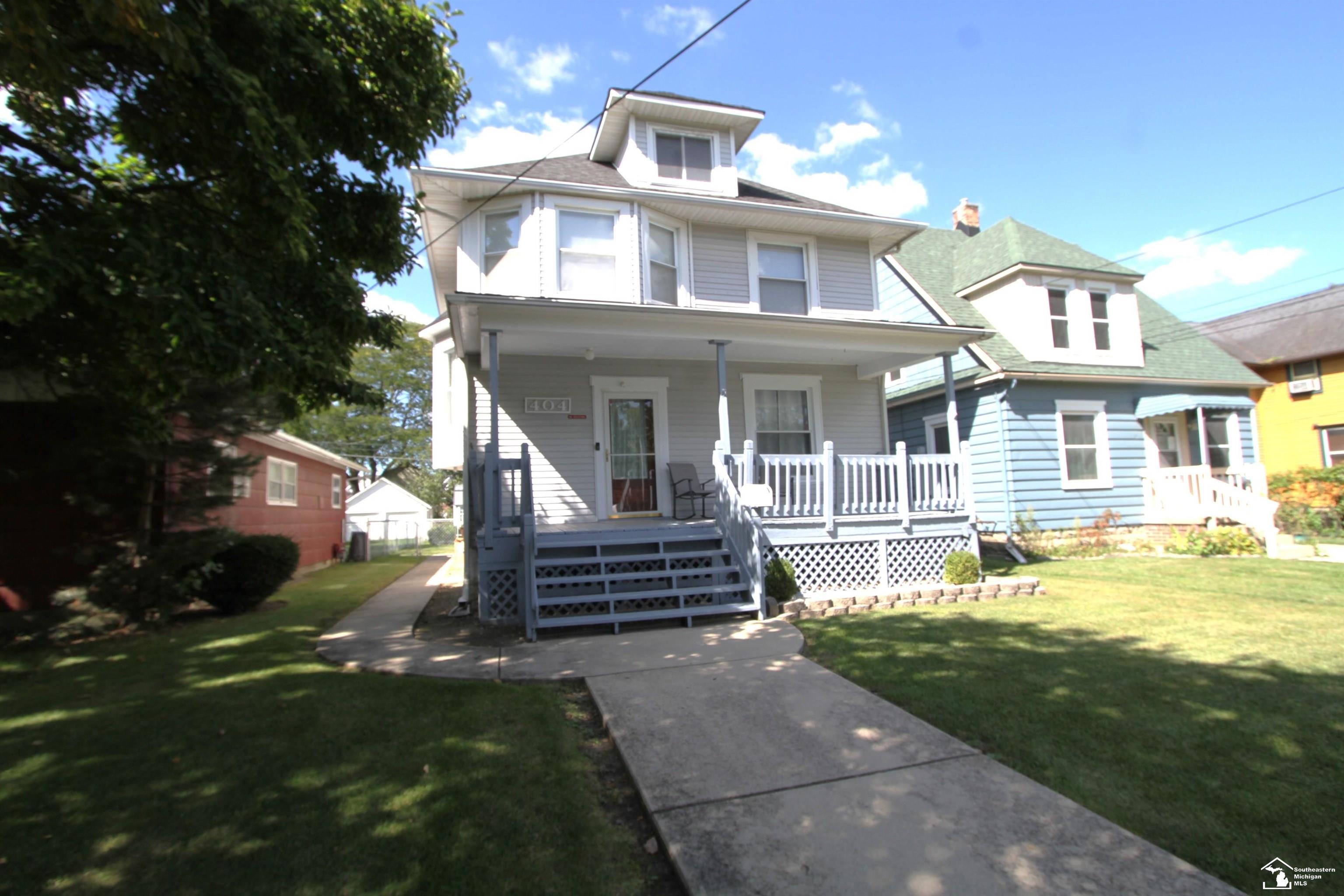 Photo 2 of Single family home for sale at 404 Union St, Monroe, MI 48161 | MLS# 57050223200 | Listing updated on 2026-09-28