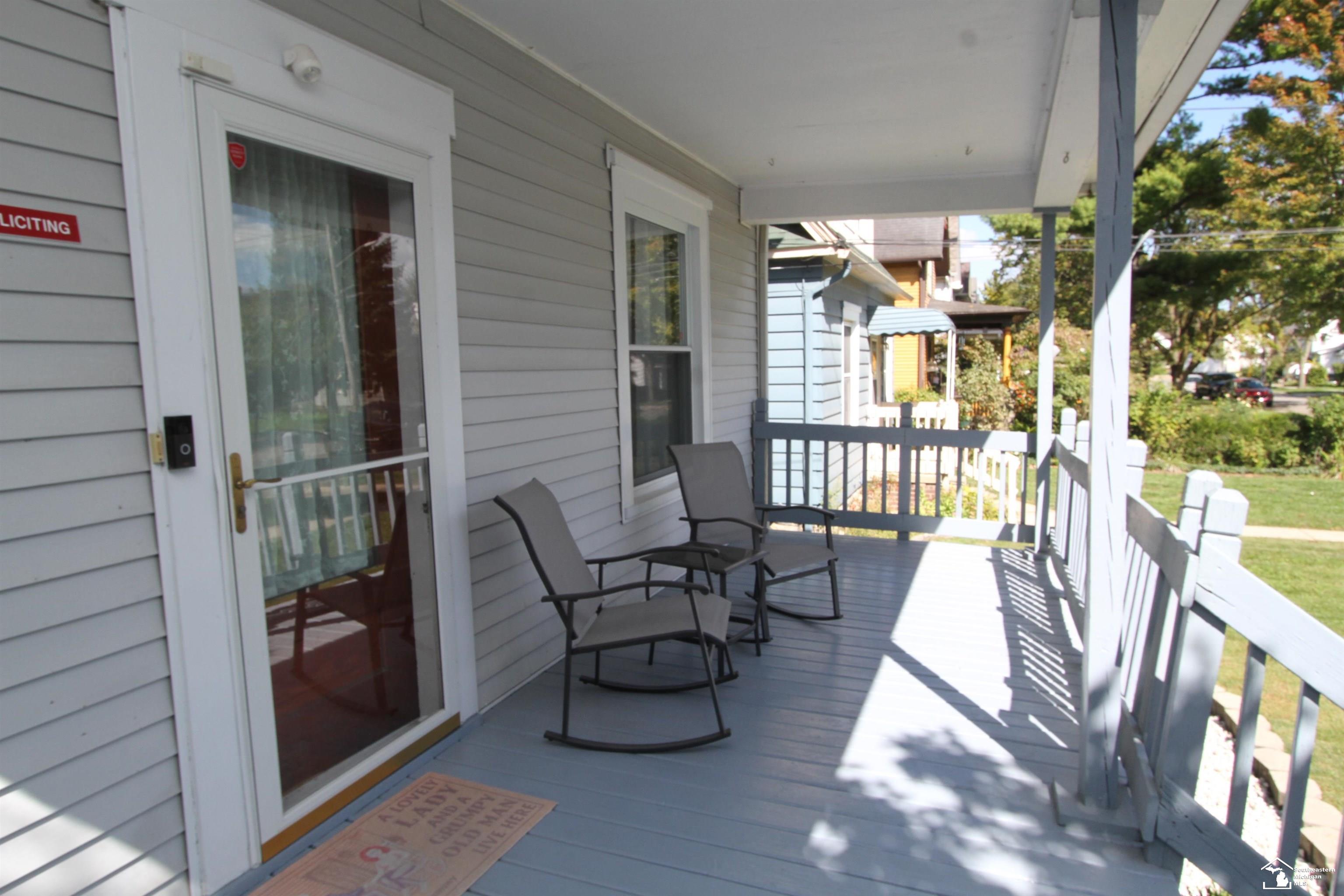 Photo 3 of Single family home for sale at 404 Union St, Monroe, MI 48161 | MLS# 57050223200 | Listing updated on 2026-09-28