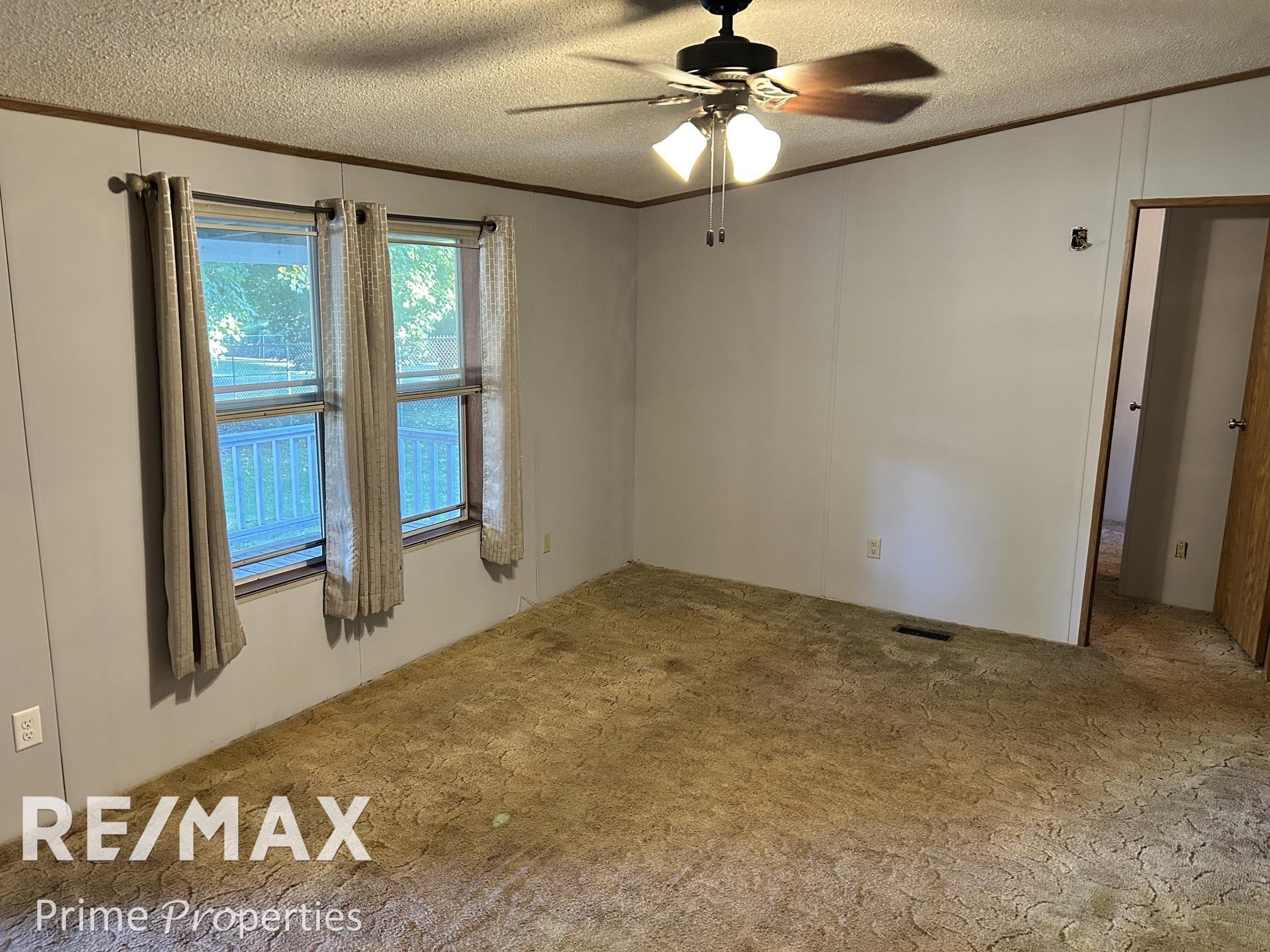 Photo 3 of Single family home for sale at 10298 Evelyn Dr, Clio, MI 48420 | MLS# 5050223221 | Listing updated on 2026-10-07