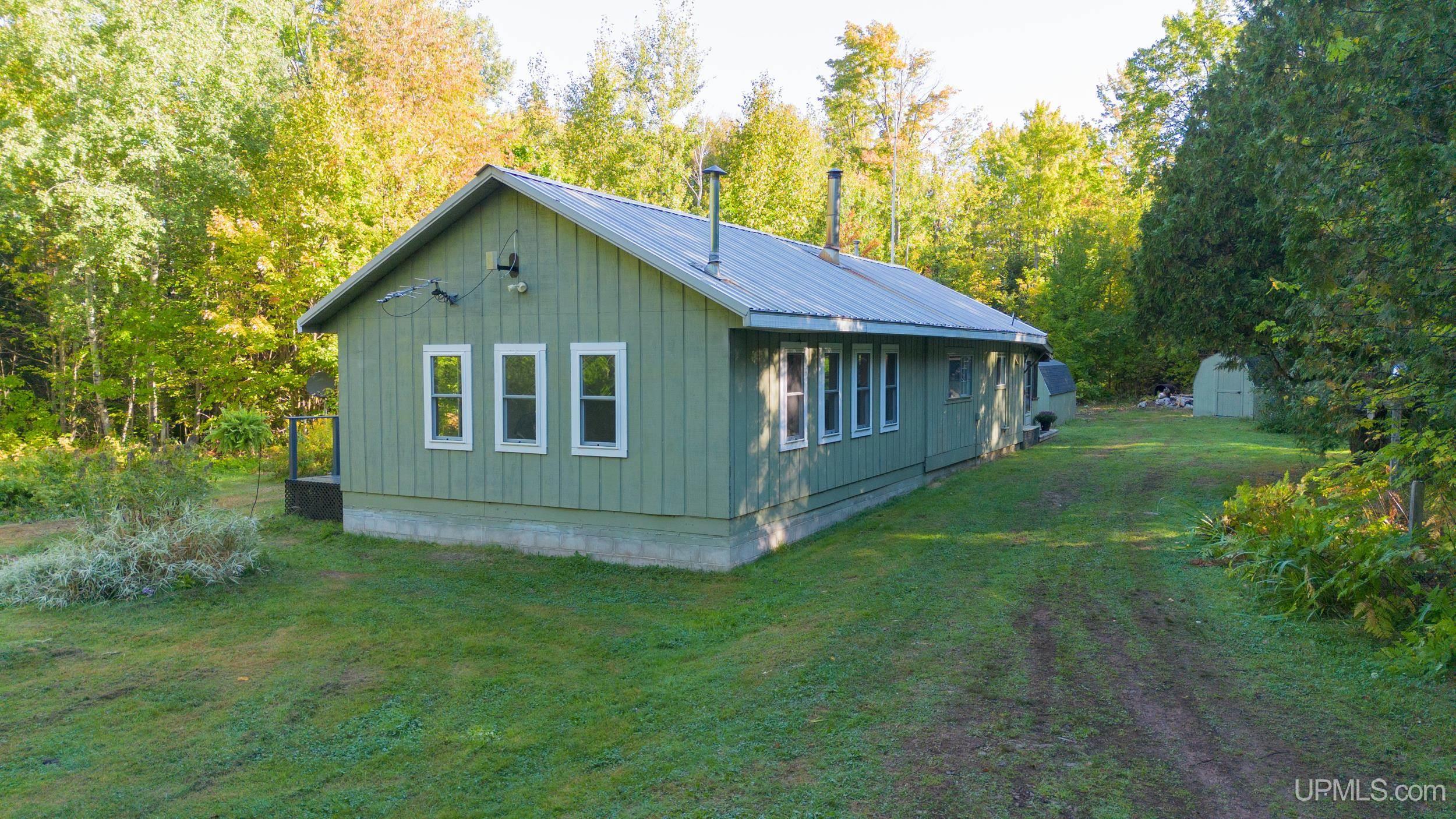 Photo 1 of Single family home for sale at 1375 Mangum Rd, Marquette, MI 49855 | MLS# 50223227 | Listing updated on 2026-10-05