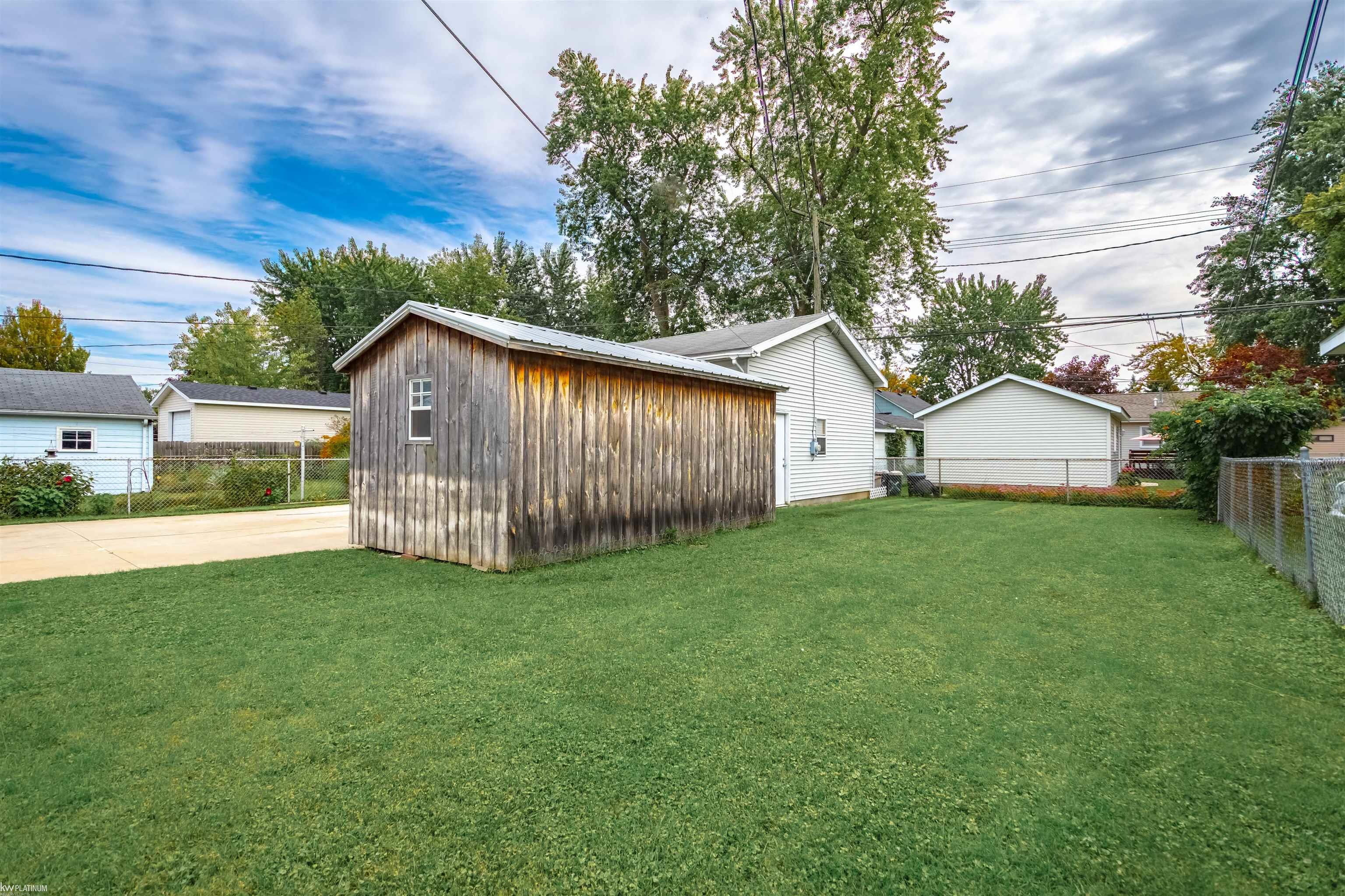 Photo 4 of Single family home for sale at 1730 Jenks St, Port Huron, MI 48060 | MLS# 58050223241 | Listing updated on 2026-09-29