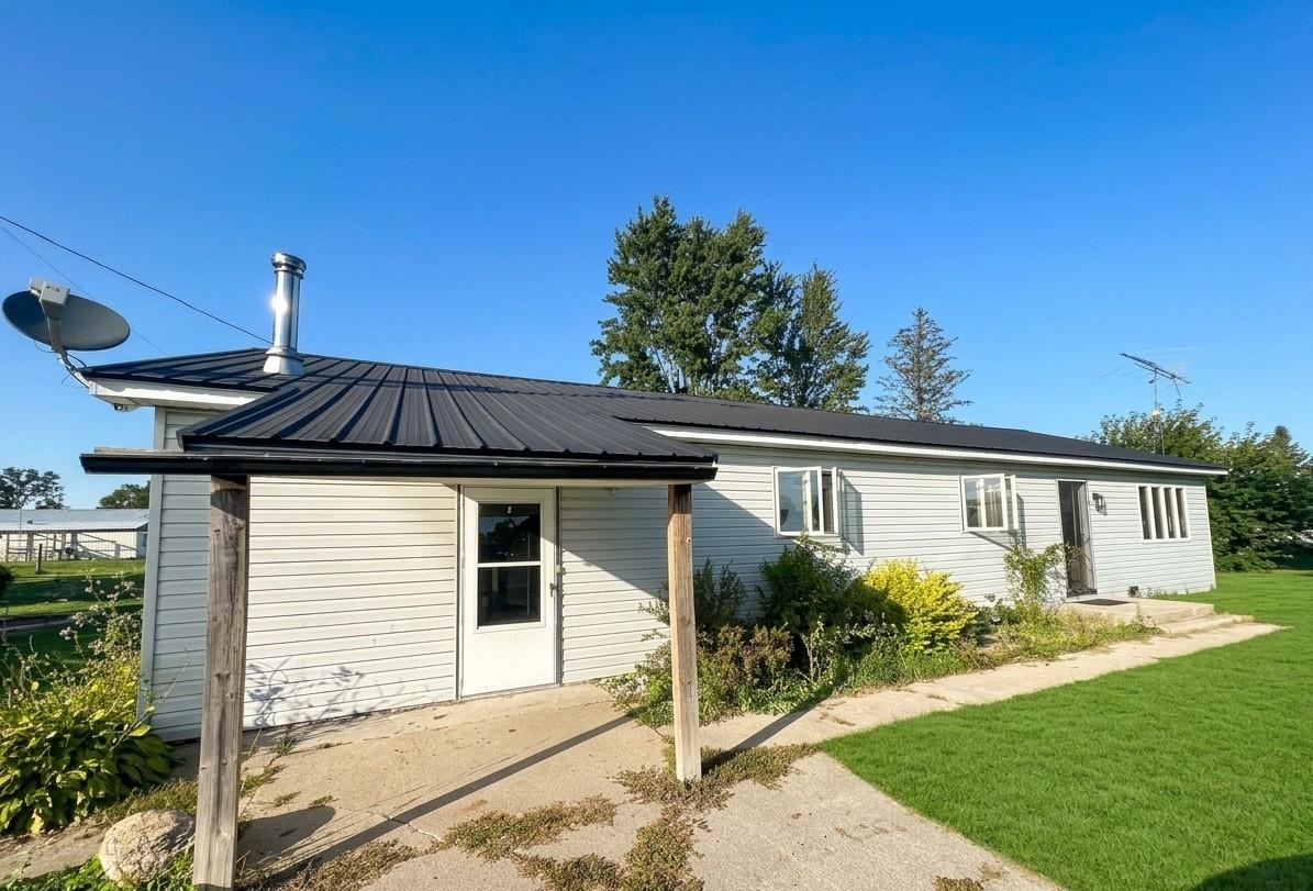 Photo 2 of Single family home for sale at 5510 Calhoun Rd, Beaverton, MI 48612 | MLS# 50223252 | Listing updated on 2026-09-29