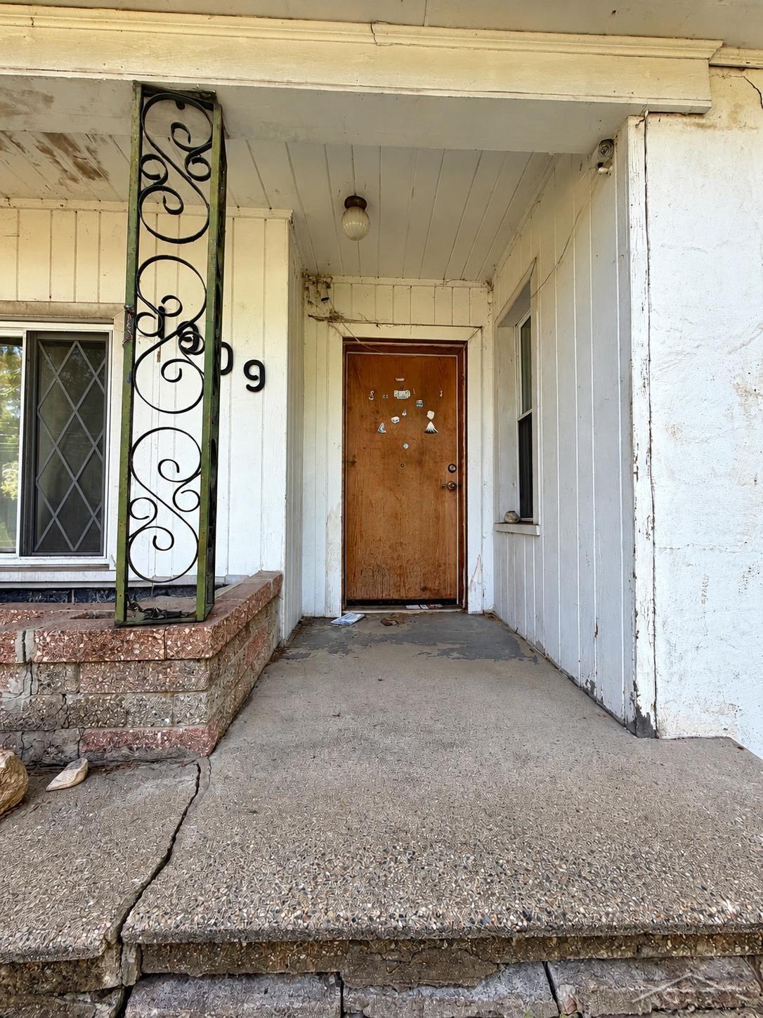 Photo 3 of Single family home for sale at 1909 Aurelius Rd, Holt, MI 48842 | MLS# 61050223256 | Listing updated on 2026-09-29