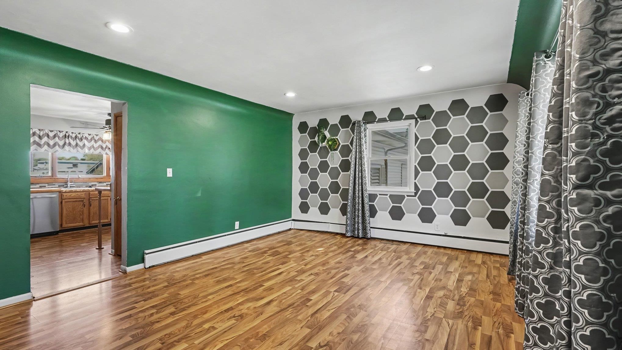 Photo 3 of Single family home for sale at 309 S Woodbridge St, Bay City, MI 48706 | MLS# 50223278 | Listing updated on 2026-09-29